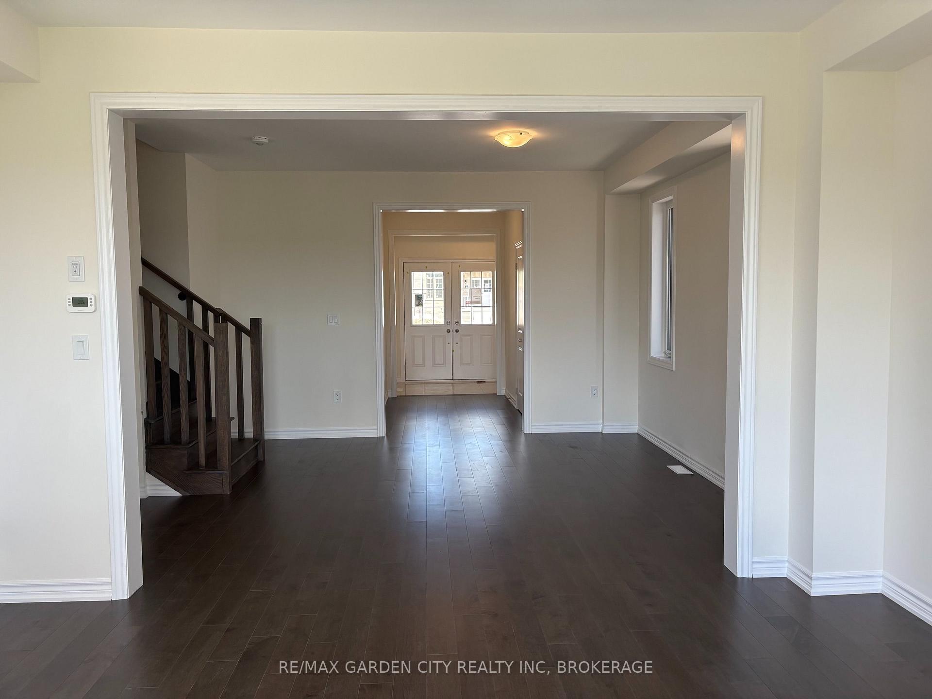 Photo 5 of 31 Postill Street, Brant, Paris — HOMEH