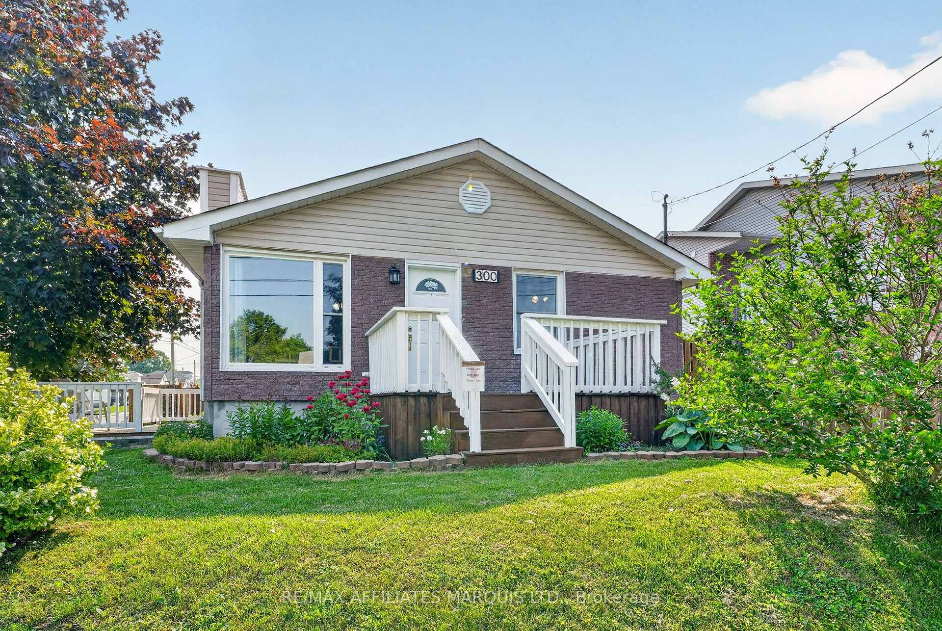 Photo 2 of 300 Gardner Avenue, Cornwall, Cornwall — HOMEH