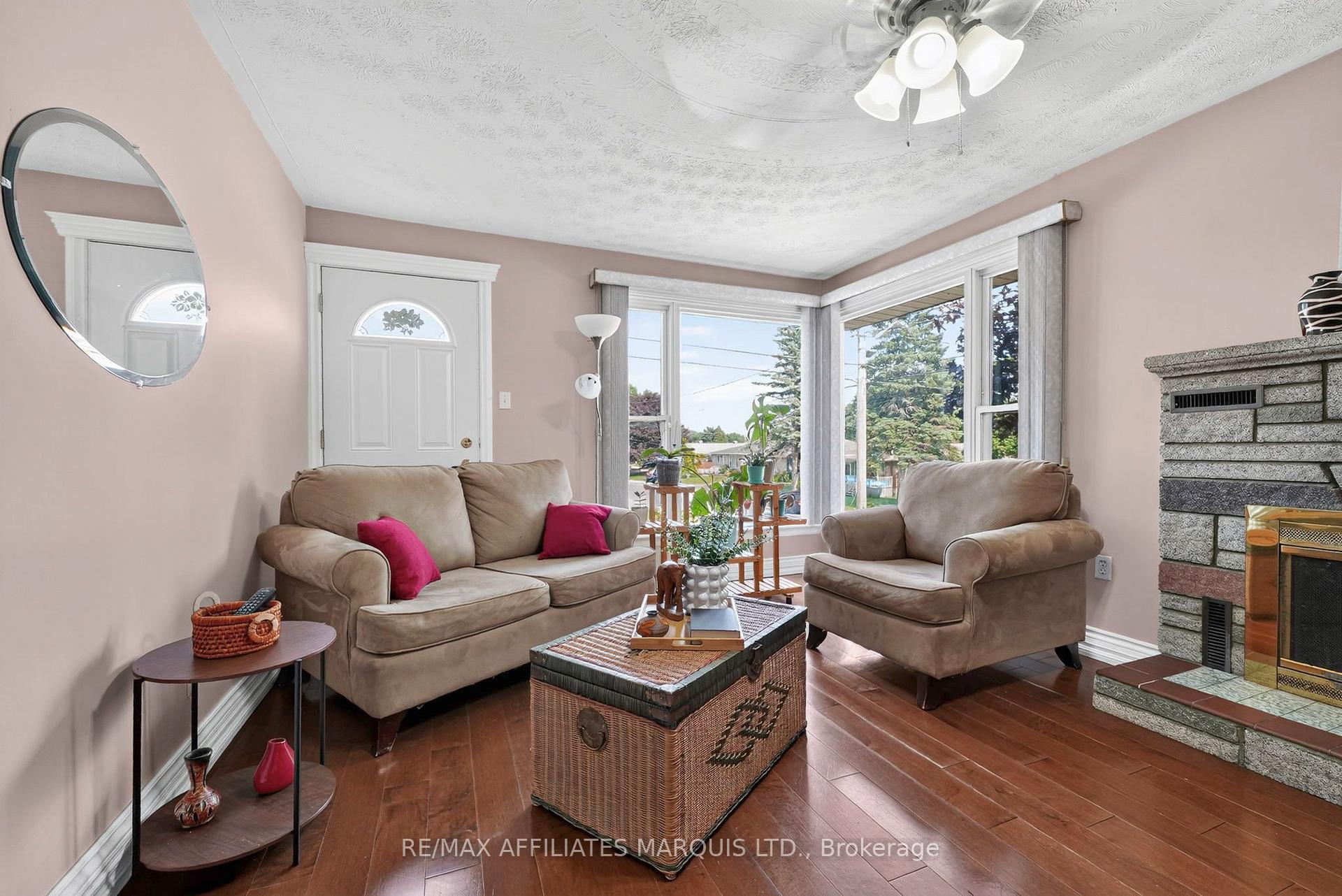 Photo 5 of 300 Gardner Avenue, Cornwall, Cornwall — HOMEH