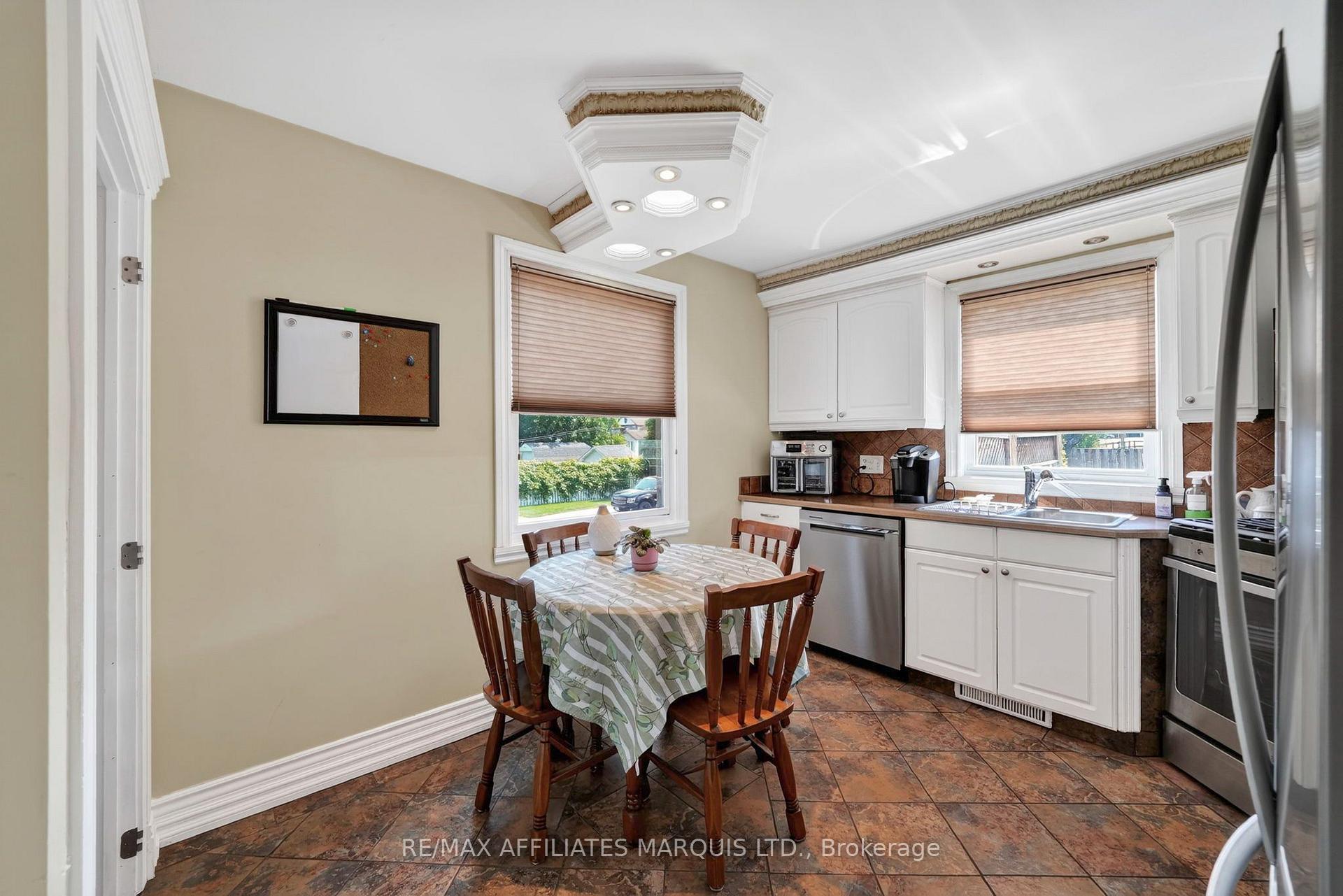 Photo 8 of 300 Gardner Avenue, Cornwall, Cornwall — HOMEH