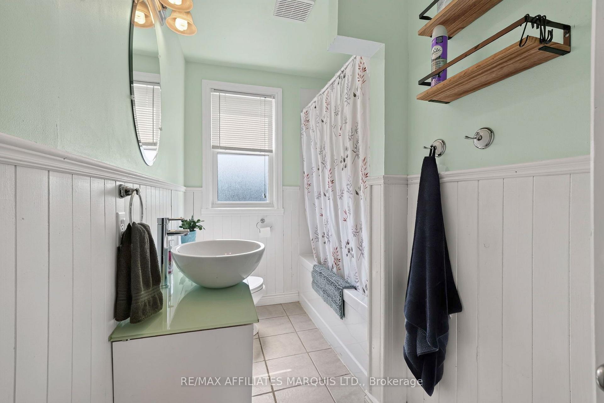 Photo 14 of 300 Gardner Avenue, Cornwall, Cornwall — HOMEH