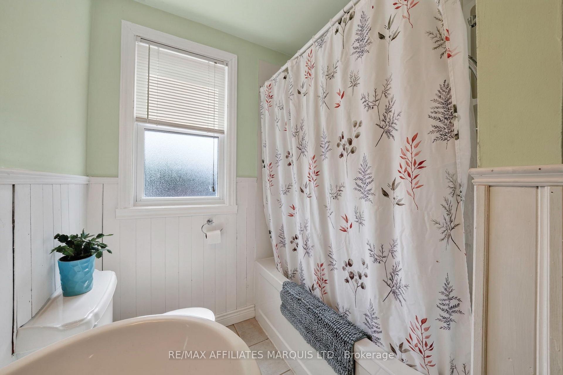 Photo 16 of 300 Gardner Avenue, Cornwall, Cornwall — HOMEH