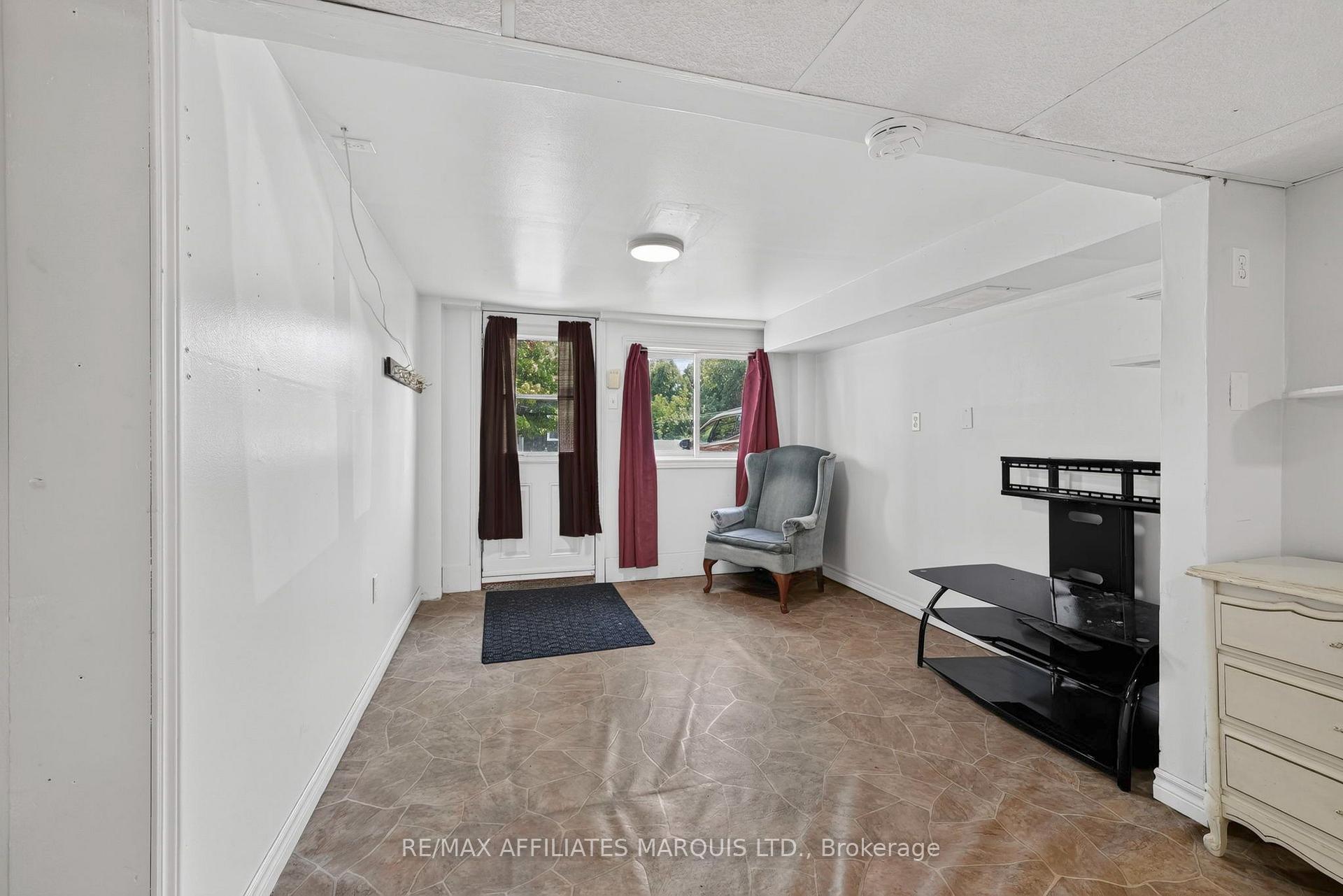 Photo 31 of 300 Gardner Avenue, Cornwall, Cornwall — HOMEH