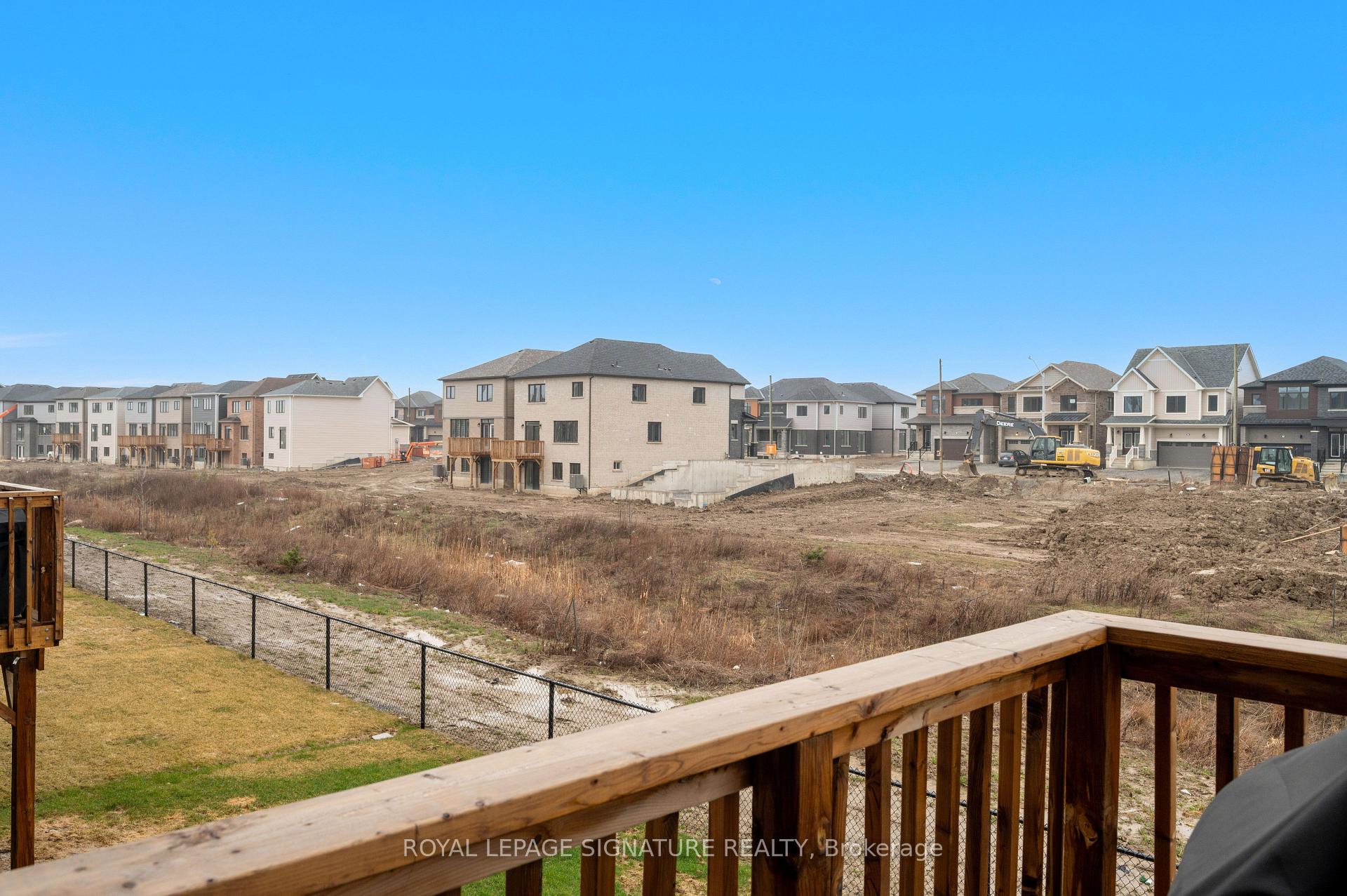 Photo 11 of 61 Vanilla Trail, Thorold, Rolling Meadows — HOMEH