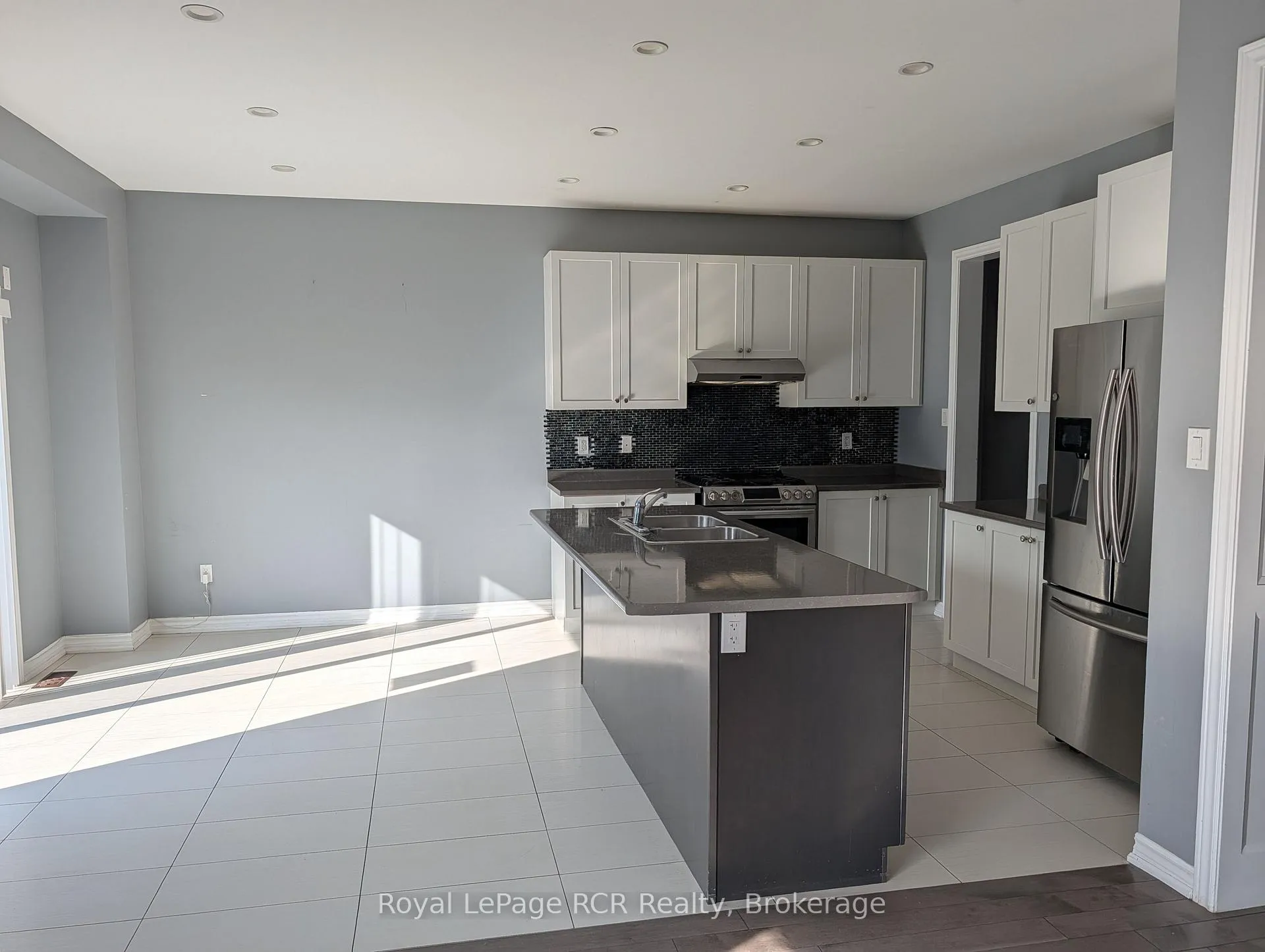 Photo 5 of 125 Morden Drive, Shelburne — HOMEH