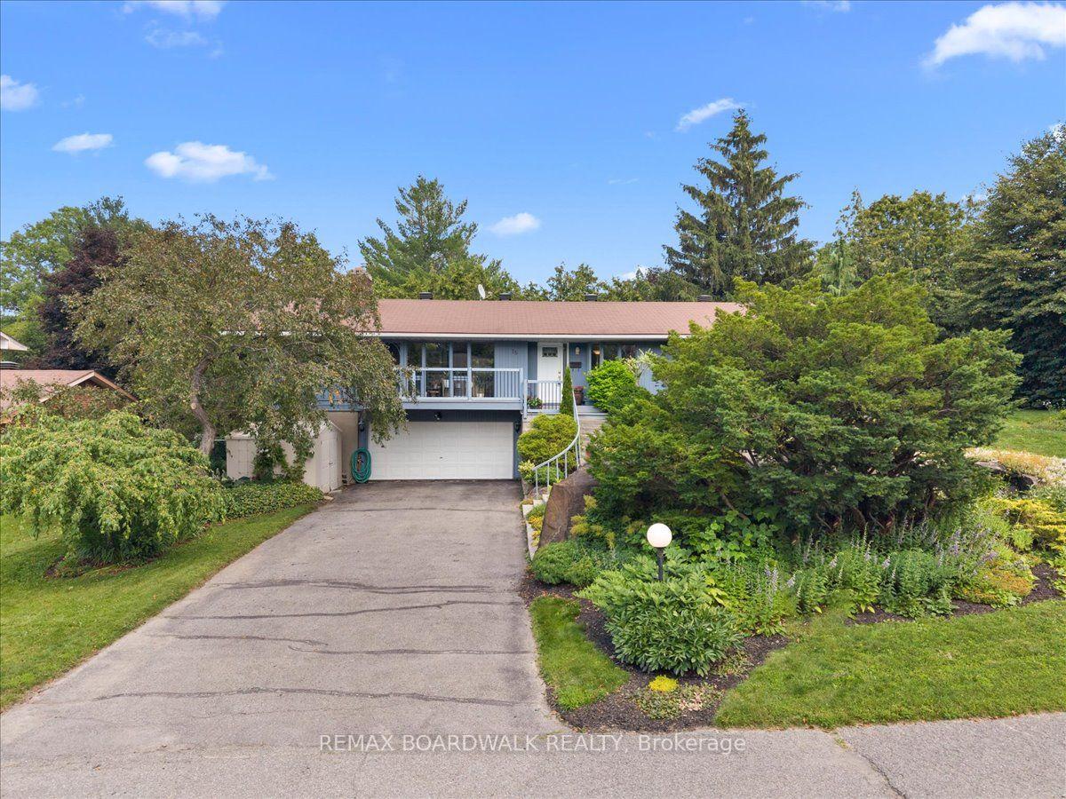 Photo 3 of 15 Selwyn Crescent, Ottawa, Kanata - Beaverbrook — HOMEH