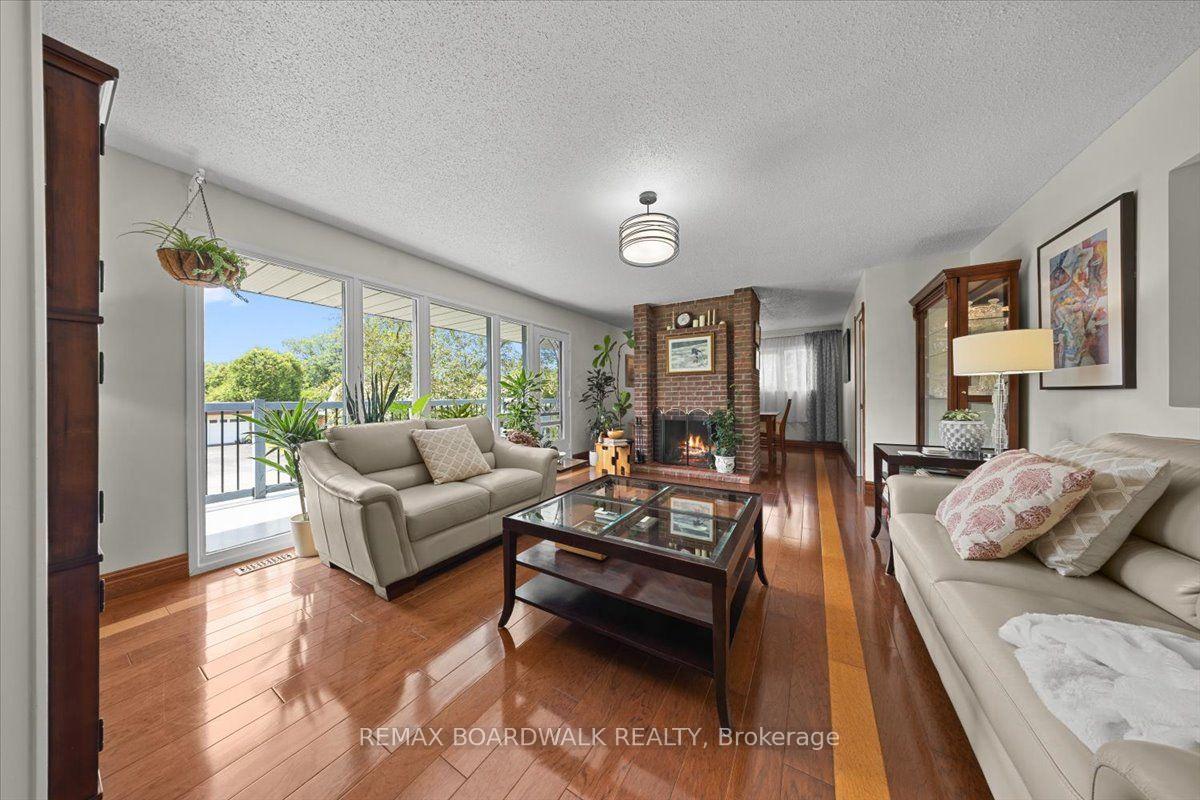 Photo 8 of 15 Selwyn Crescent, Ottawa, Kanata - Beaverbrook — HOMEH