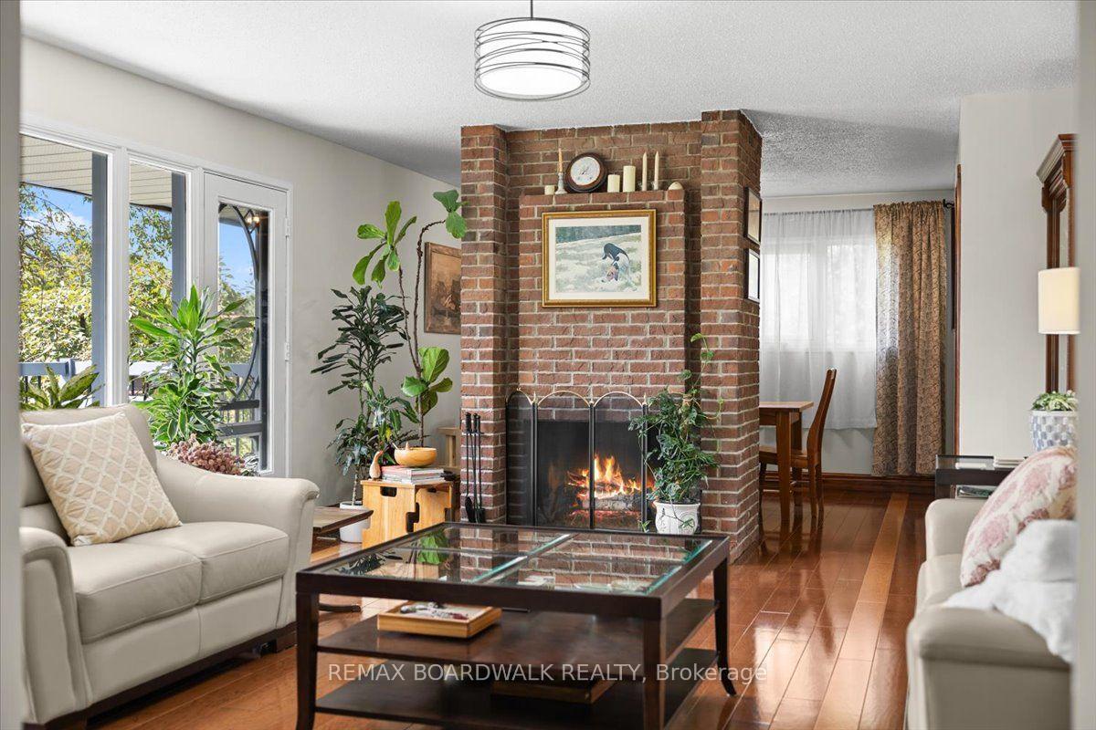Photo 9 of 15 Selwyn Crescent, Ottawa, Kanata - Beaverbrook — HOMEH