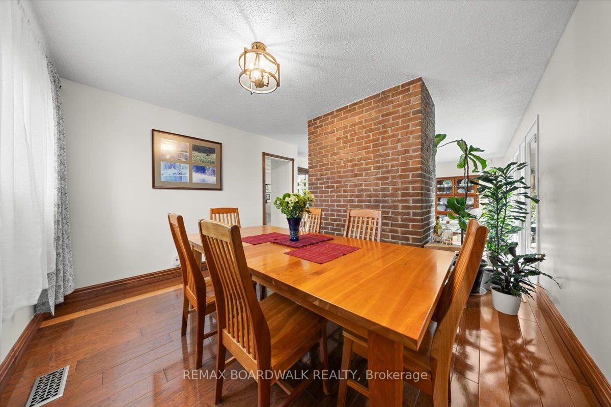 Photo 12 of 15 Selwyn Crescent, Ottawa, Kanata - Beaverbrook — HOMEH
