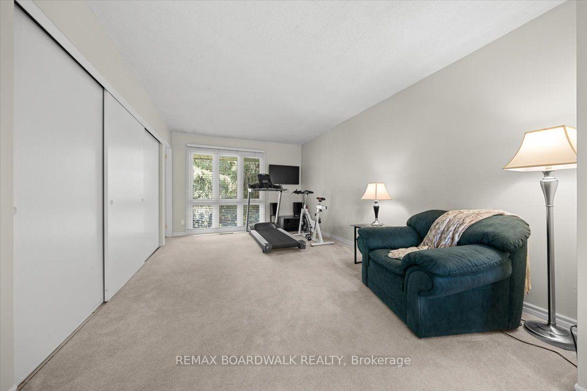 Photo 32 of 15 Selwyn Crescent, Ottawa, Kanata - Beaverbrook — HOMEH