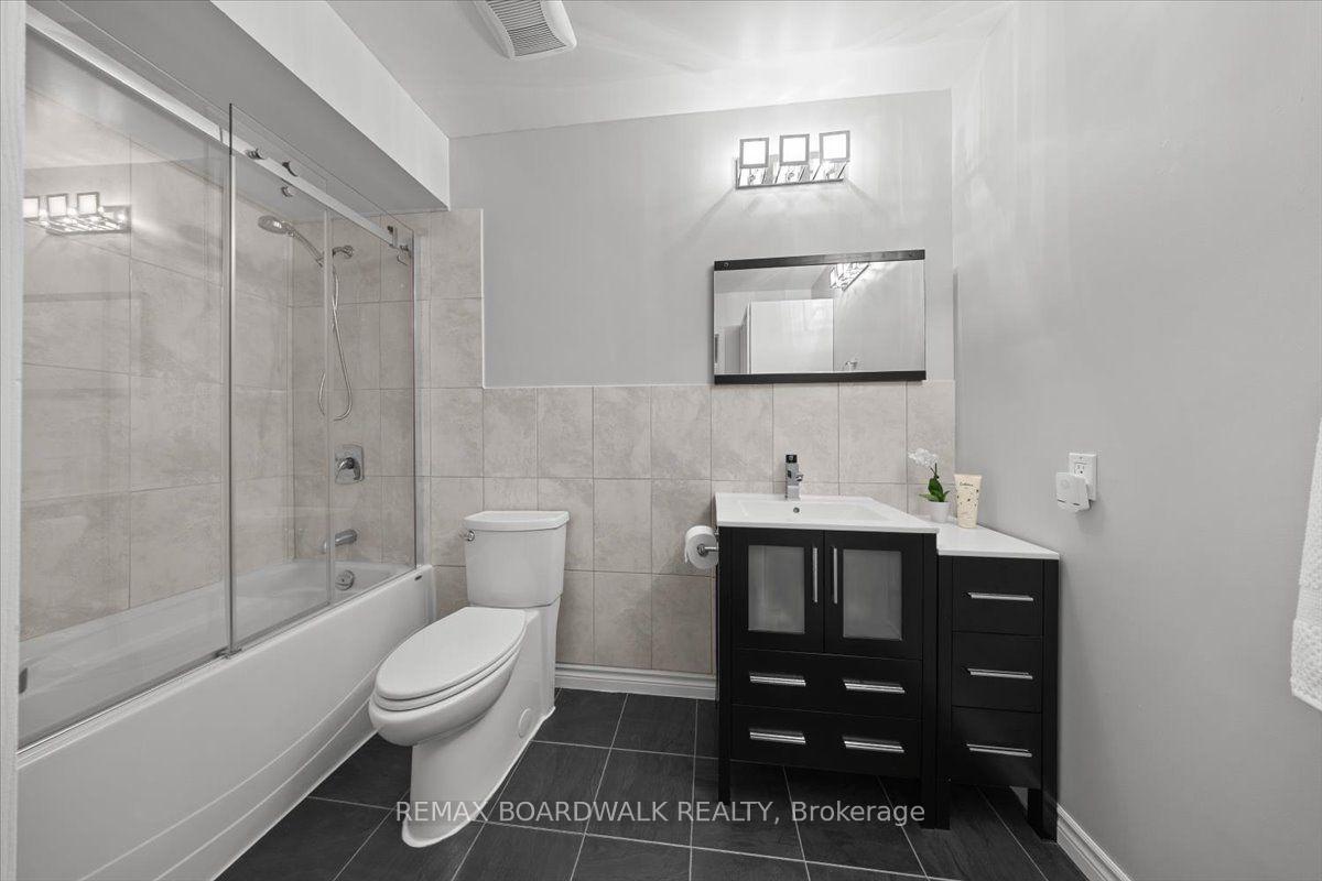 Photo 38 of 15 Selwyn Crescent, Ottawa, Kanata - Beaverbrook — HOMEH