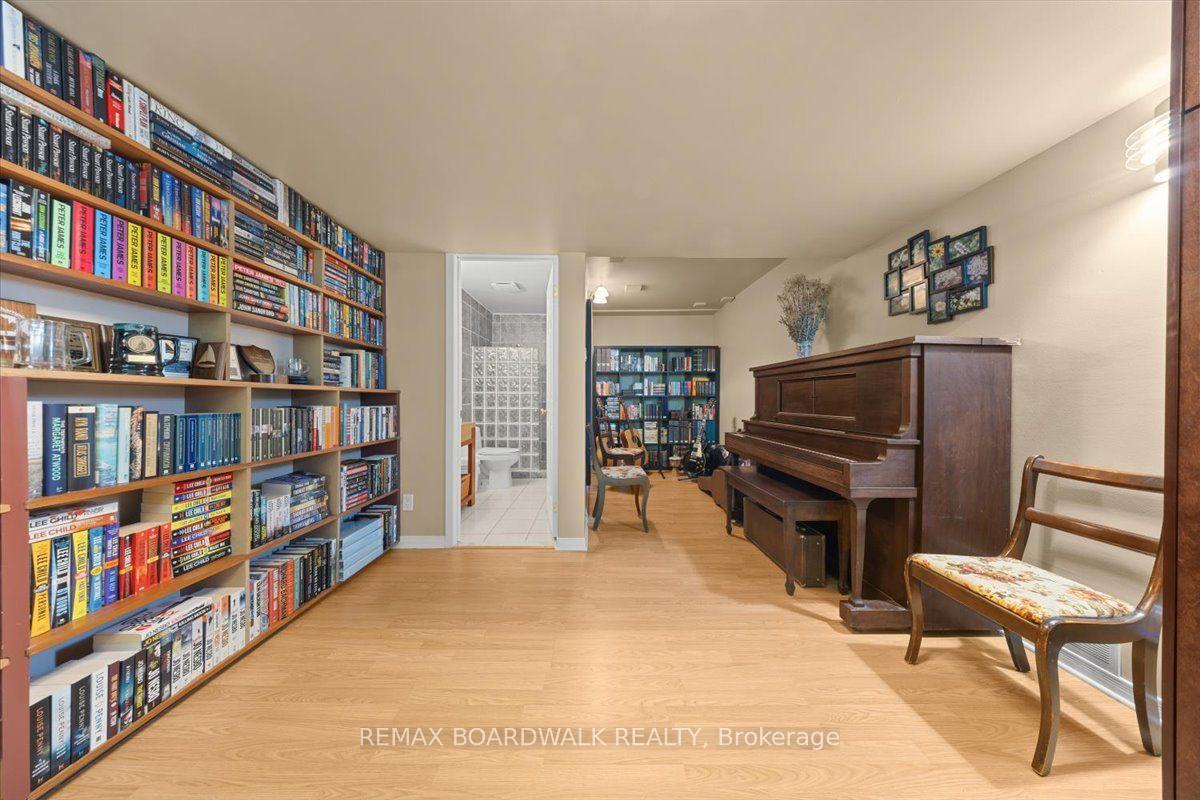 Photo 41 of 15 Selwyn Crescent, Ottawa, Kanata - Beaverbrook — HOMEH