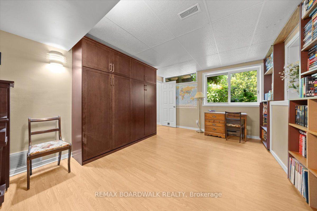 Photo 42 of 15 Selwyn Crescent, Ottawa, Kanata - Beaverbrook — HOMEH