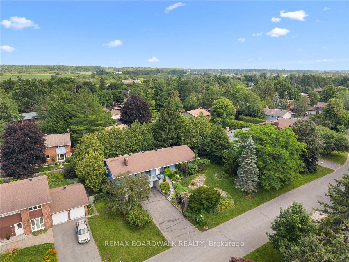 Photo 47 of 15 Selwyn Crescent, Ottawa, Kanata - Beaverbrook — HOMEH