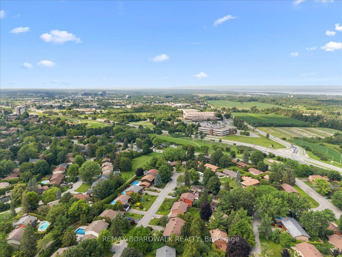 Photo 48 of 15 Selwyn Crescent, Ottawa, Kanata - Beaverbrook — HOMEH