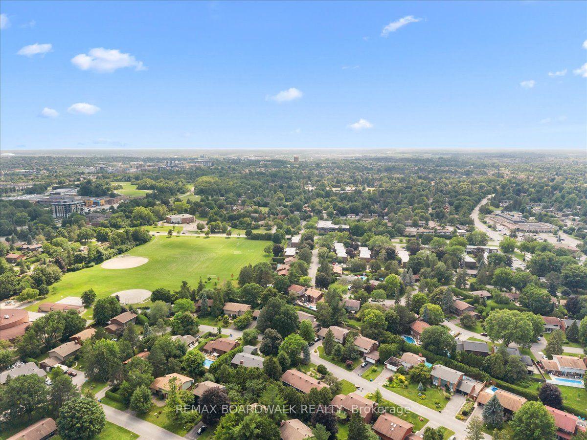 Photo 49 of 15 Selwyn Crescent, Ottawa, Kanata - Beaverbrook — HOMEH