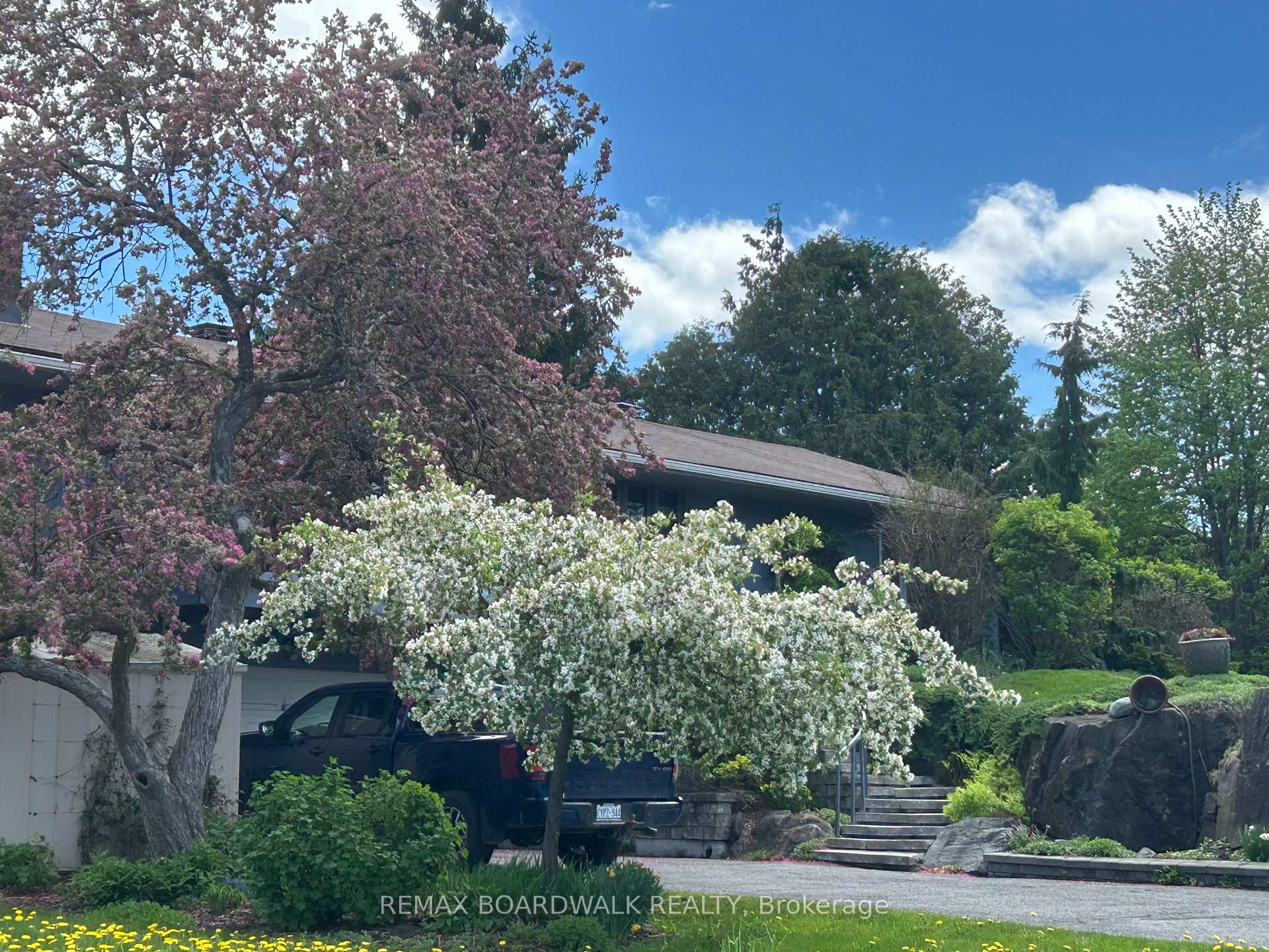 Photo 50 of 15 Selwyn Crescent, Ottawa, Kanata - Beaverbrook — HOMEH