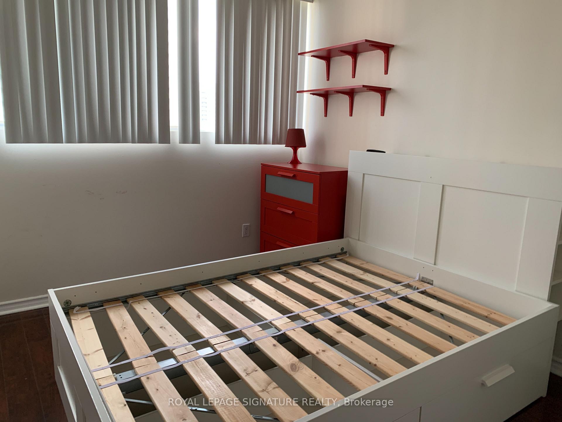 Photo 9 of Unit 1107, 3695 Kaneff Crescent, Mississauga, Mississauga Valleys — HOMEH