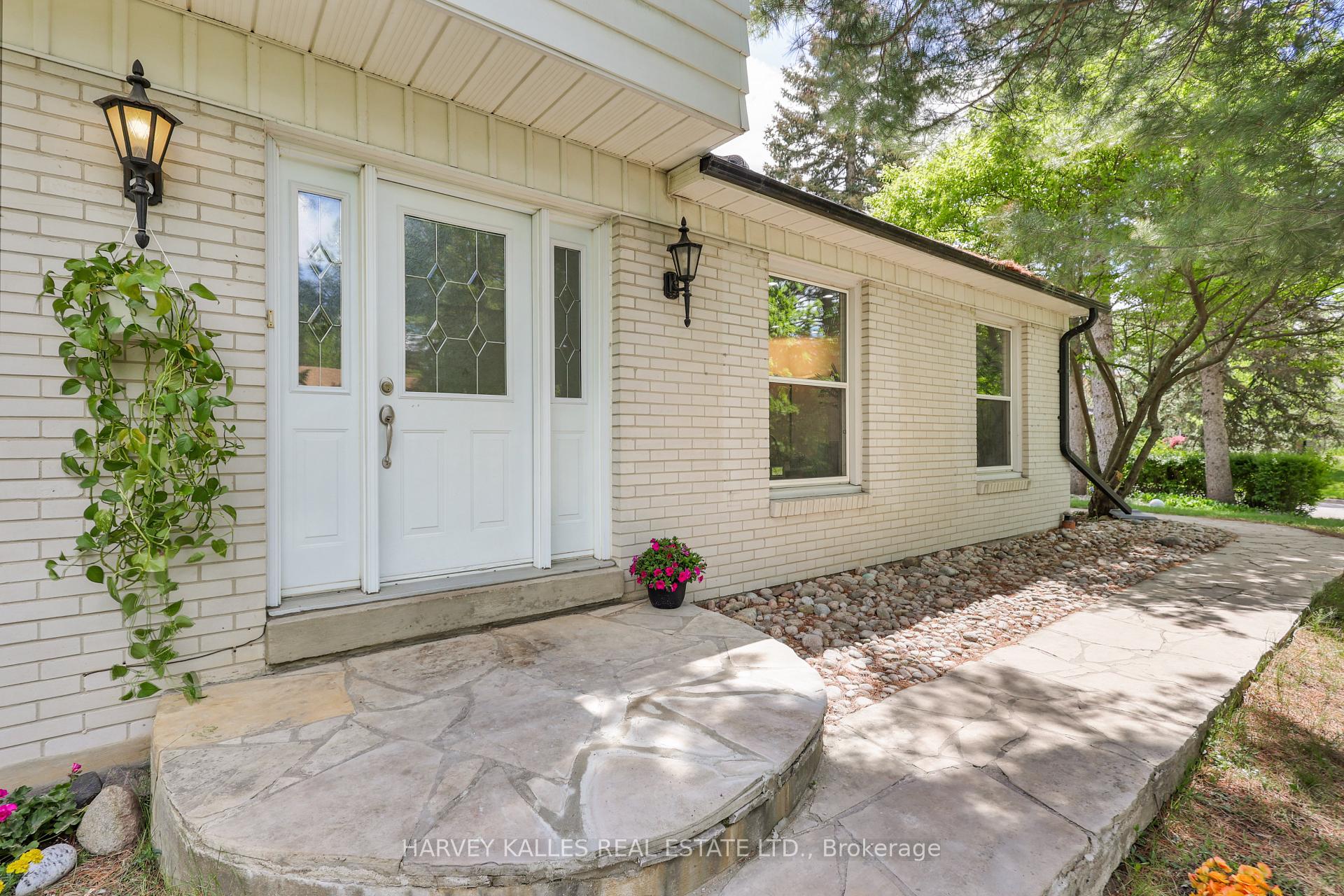 Photo 27 of 62 Aberfeldy Crescent, Markham, German Mills — HOMEH