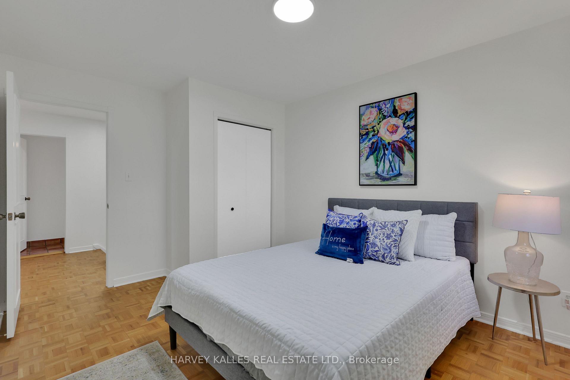 Photo 12 of 62 Aberfeldy Crescent, Markham, German Mills — HOMEH