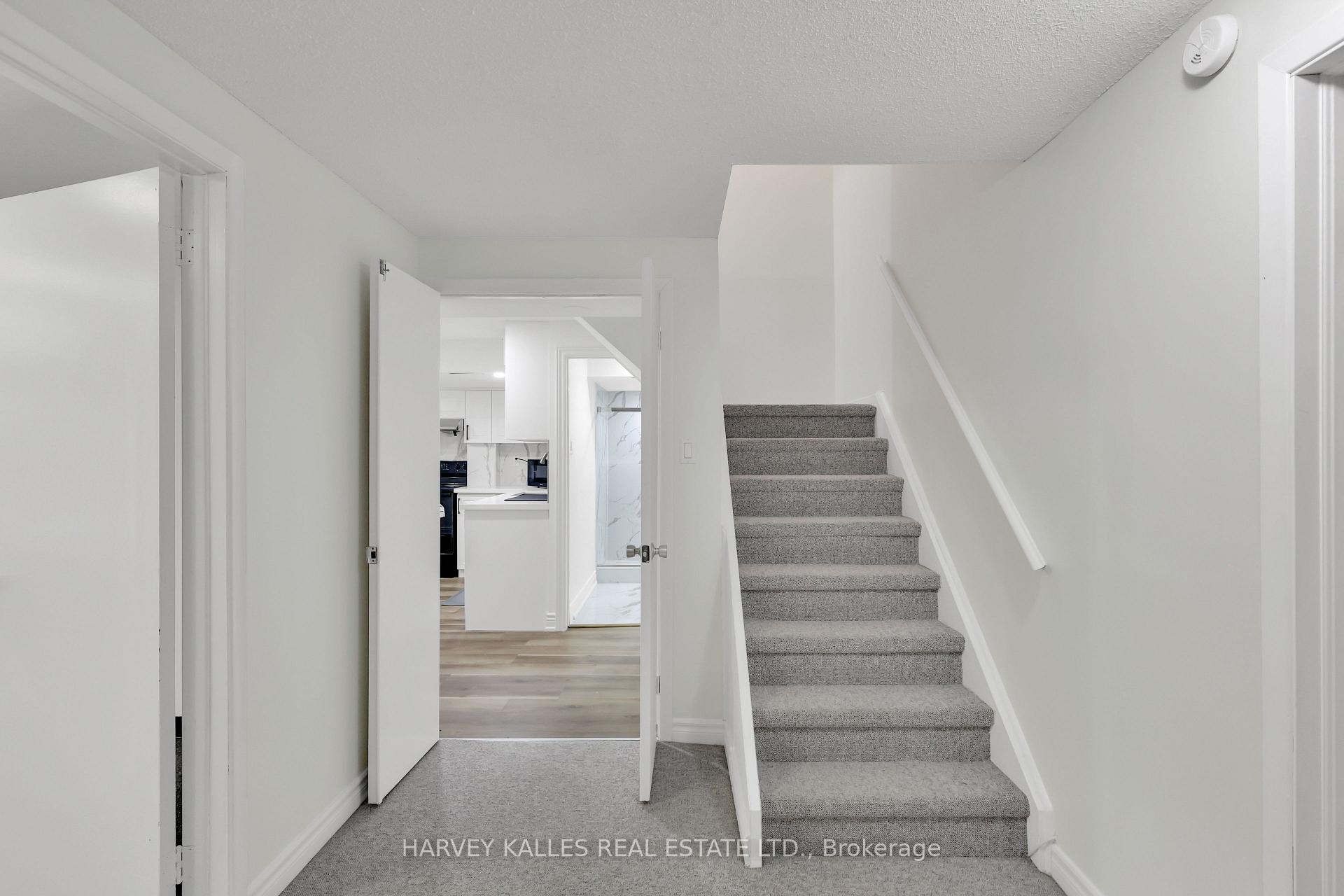 Photo 19 of 62 Aberfeldy Crescent, Markham, German Mills — HOMEH
