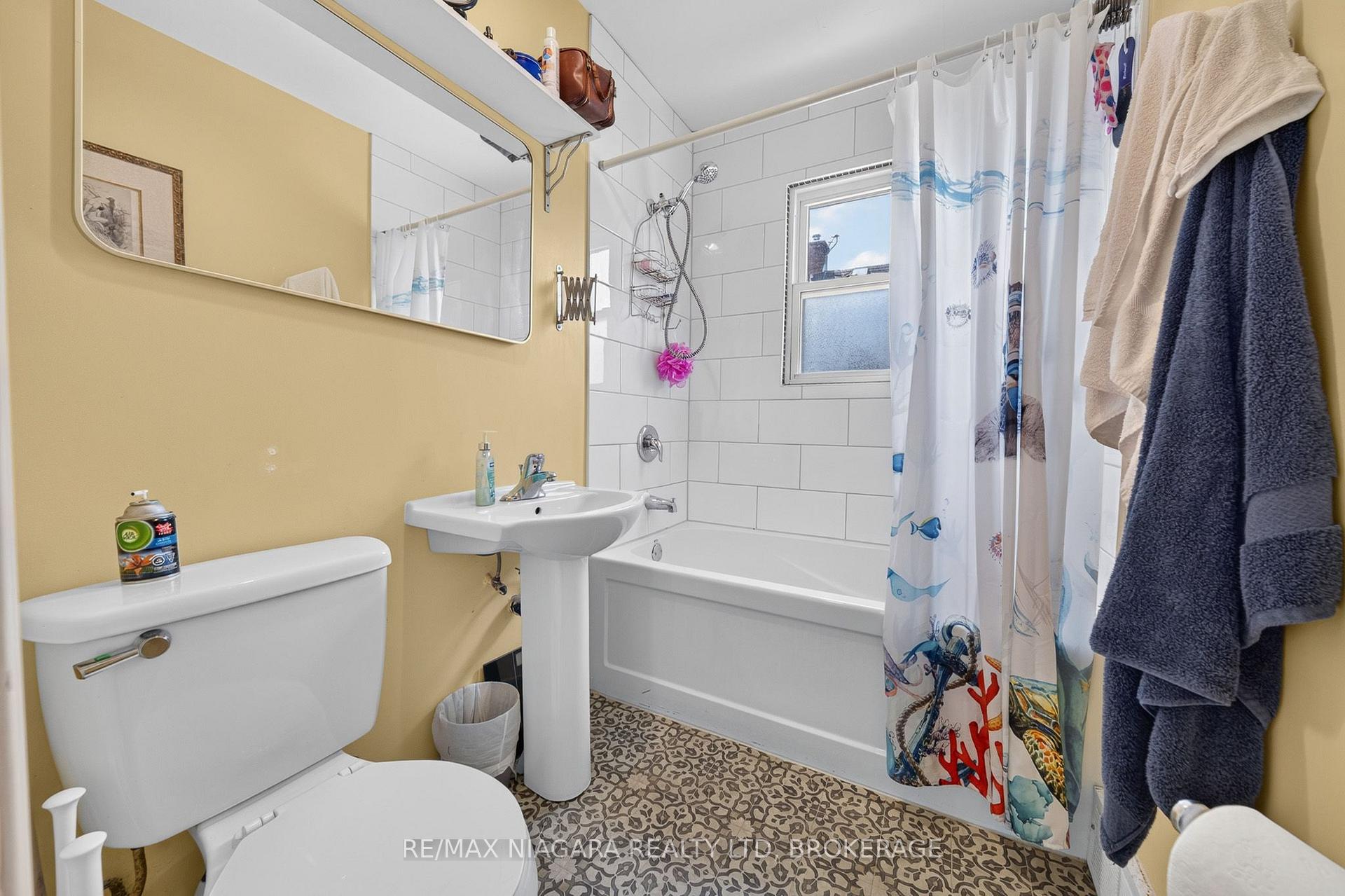 Photo 31 of 30 Shotwell Street, Welland, Prince Charles — HOMEH