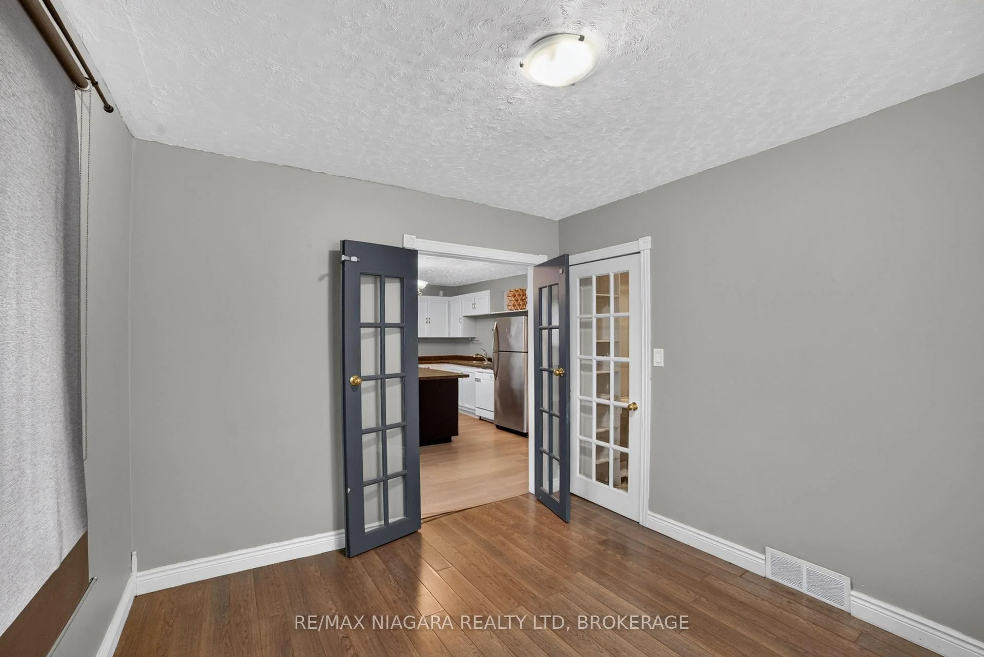 Photo 54 of 30 Shotwell Street, Welland, Prince Charles — HOMEH