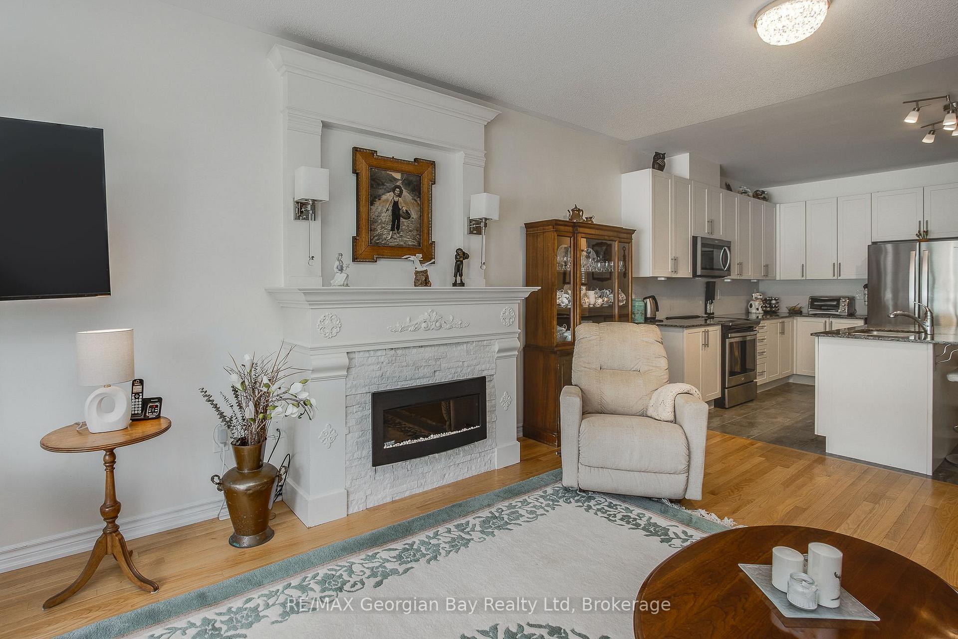 Photo 11 of 4 Chatten Court, Midland — HOMEH