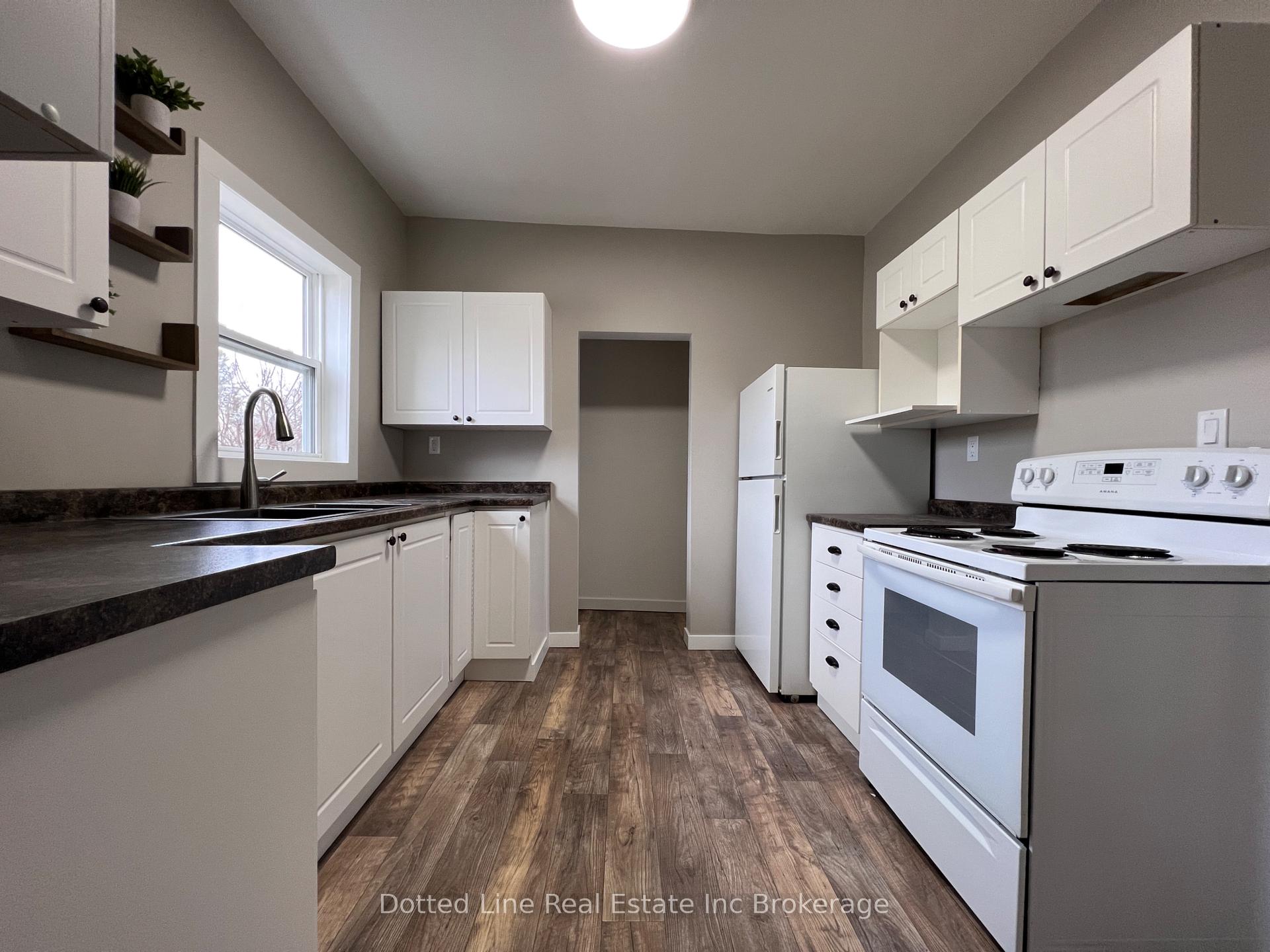 Photo 13 of 19 Wolf Street, Tillsonburg — HOMEH