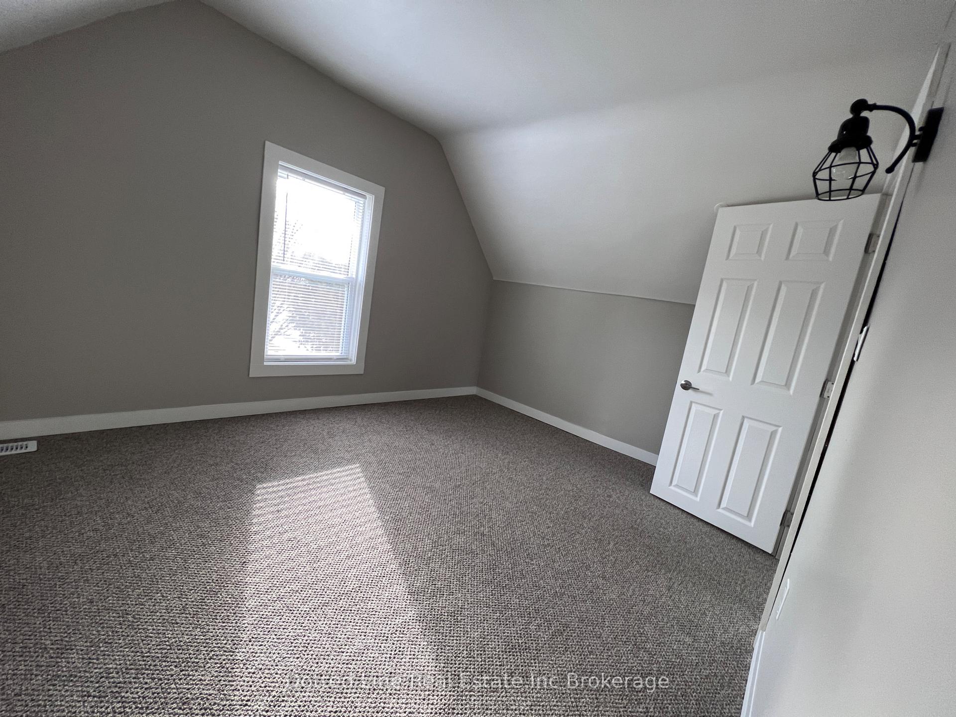 Photo 18 of 19 Wolf Street, Tillsonburg — HOMEH