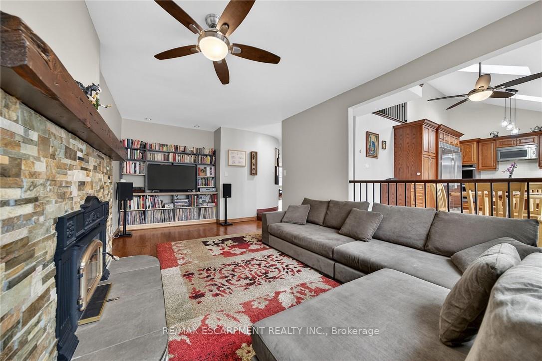 Photo 15 of 6 Regal Drive, Hamilton, Rushdale — HOMEH