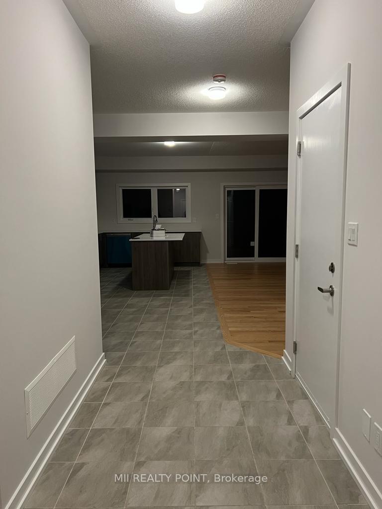 Photo 2 of 24 Trailside Drive, Haldimand — HOMEH