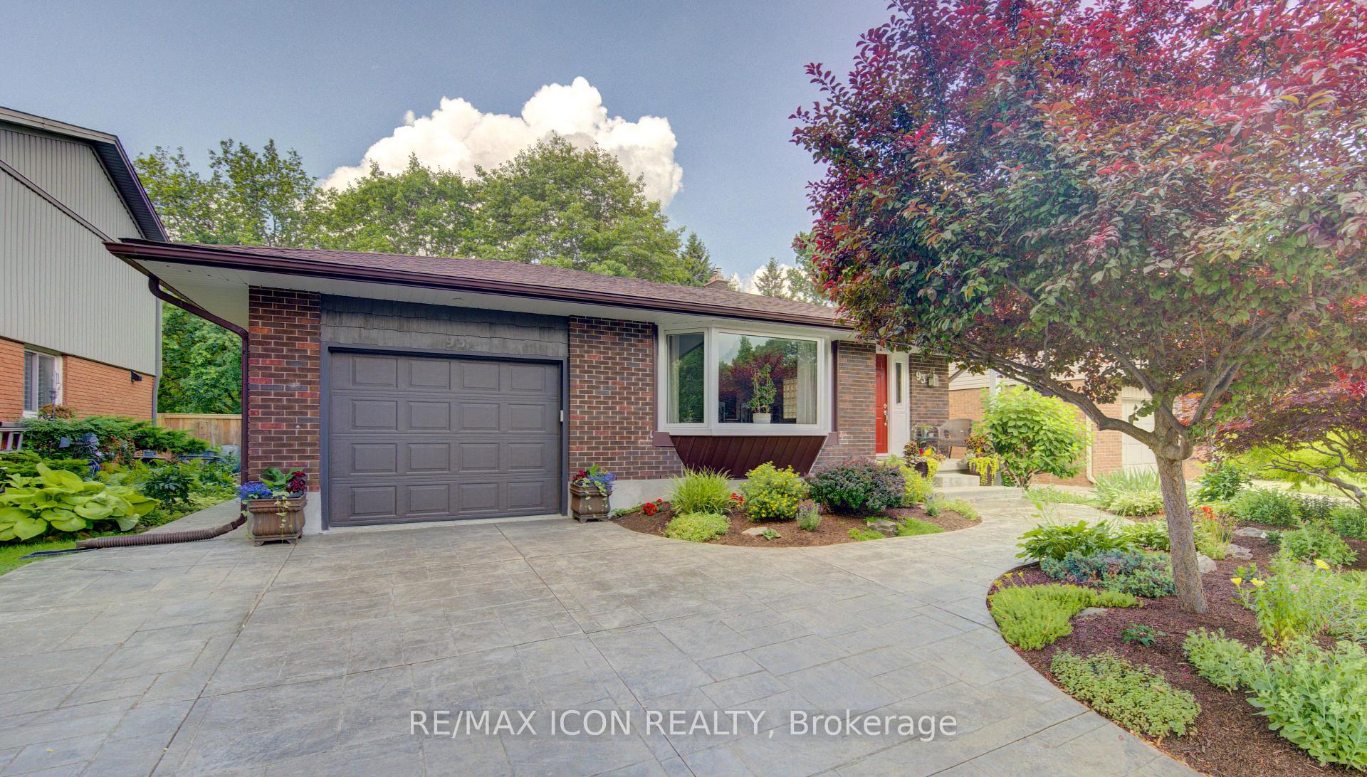 Photo 1 of 93 Briargate Drive, Kitchener, Country Hills West — HOMEH