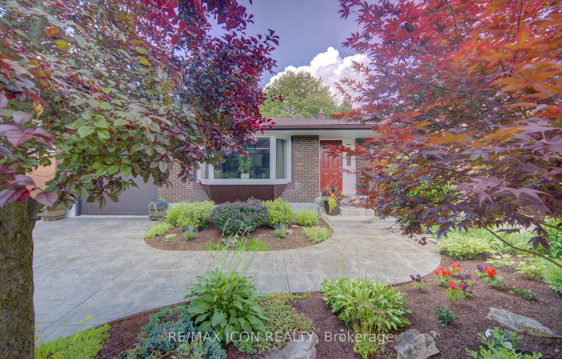 Photo 3 of 93 Briargate Drive, Kitchener, Country Hills West — HOMEH