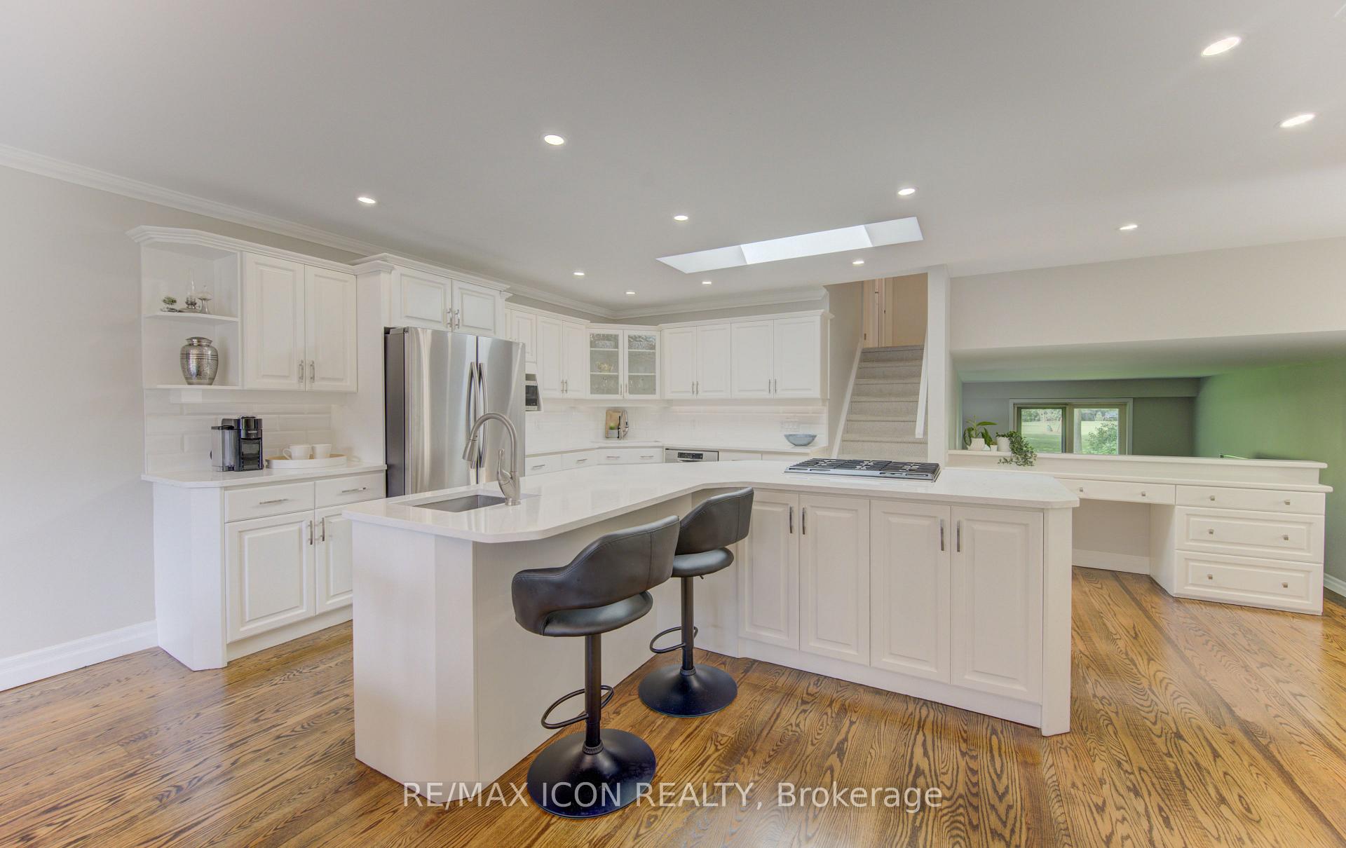 Photo 13 of 93 Briargate Drive, Kitchener, Country Hills West — HOMEH