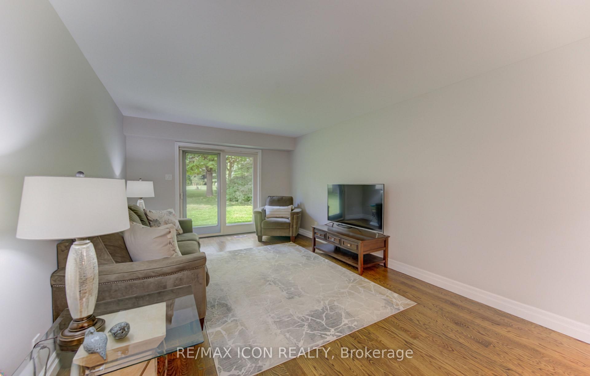 Photo 22 of 93 Briargate Drive, Kitchener, Country Hills West — HOMEH