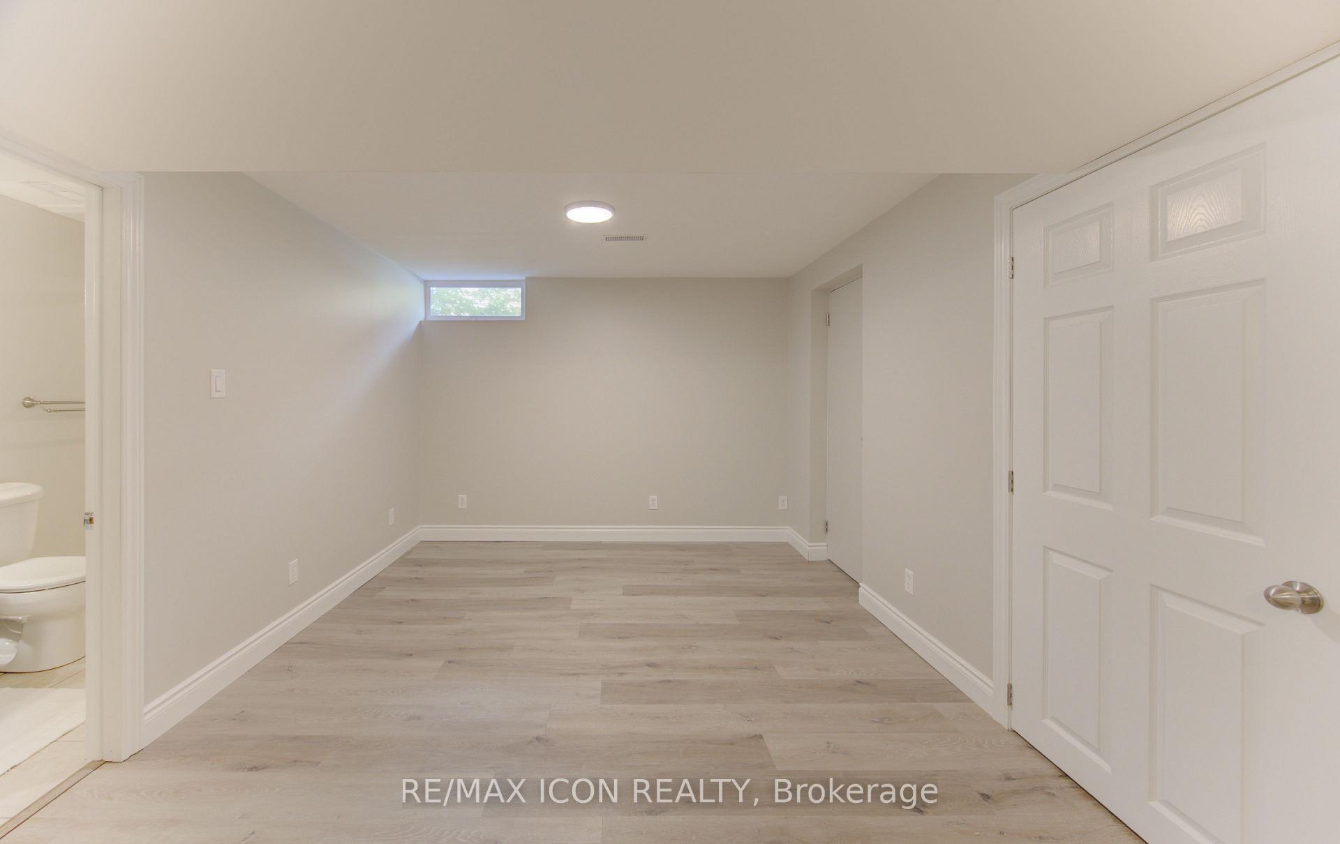 Photo 33 of 93 Briargate Drive, Kitchener, Country Hills West — HOMEH