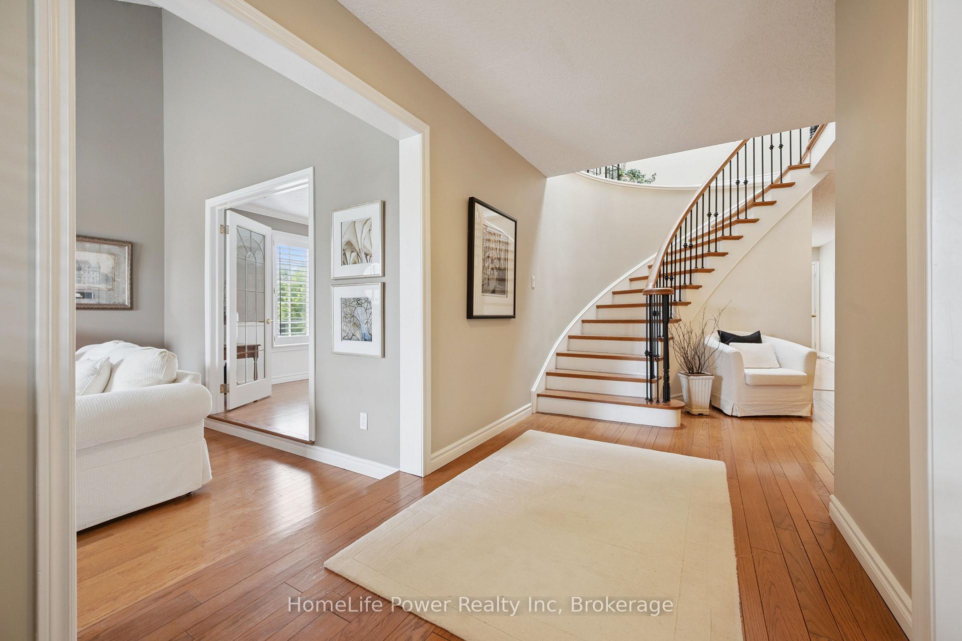 Photo 9 of 8 Robin Road, Guelph, Kortright East — HOMEH