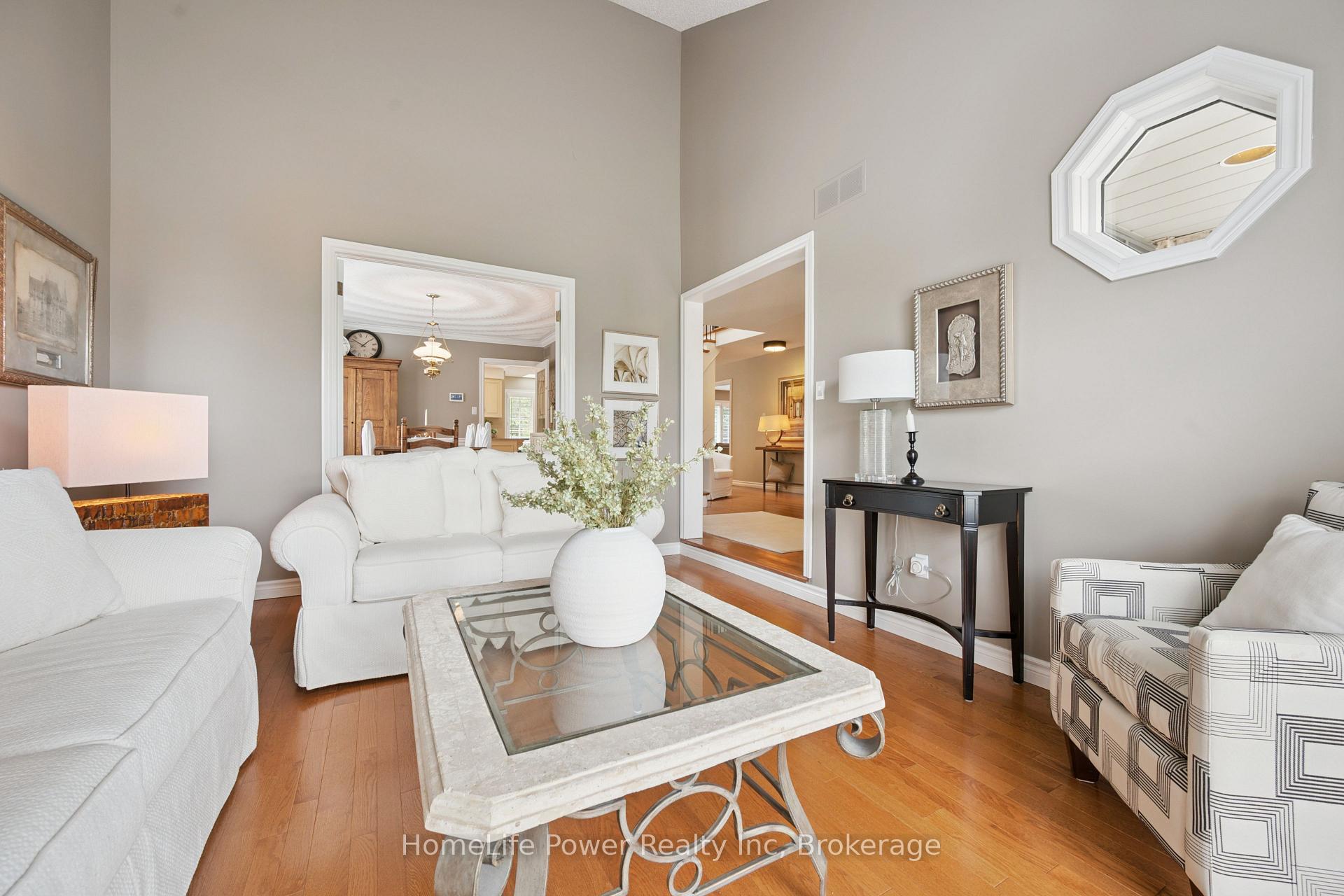 Photo 12 of 8 Robin Road, Guelph, Kortright East — HOMEH