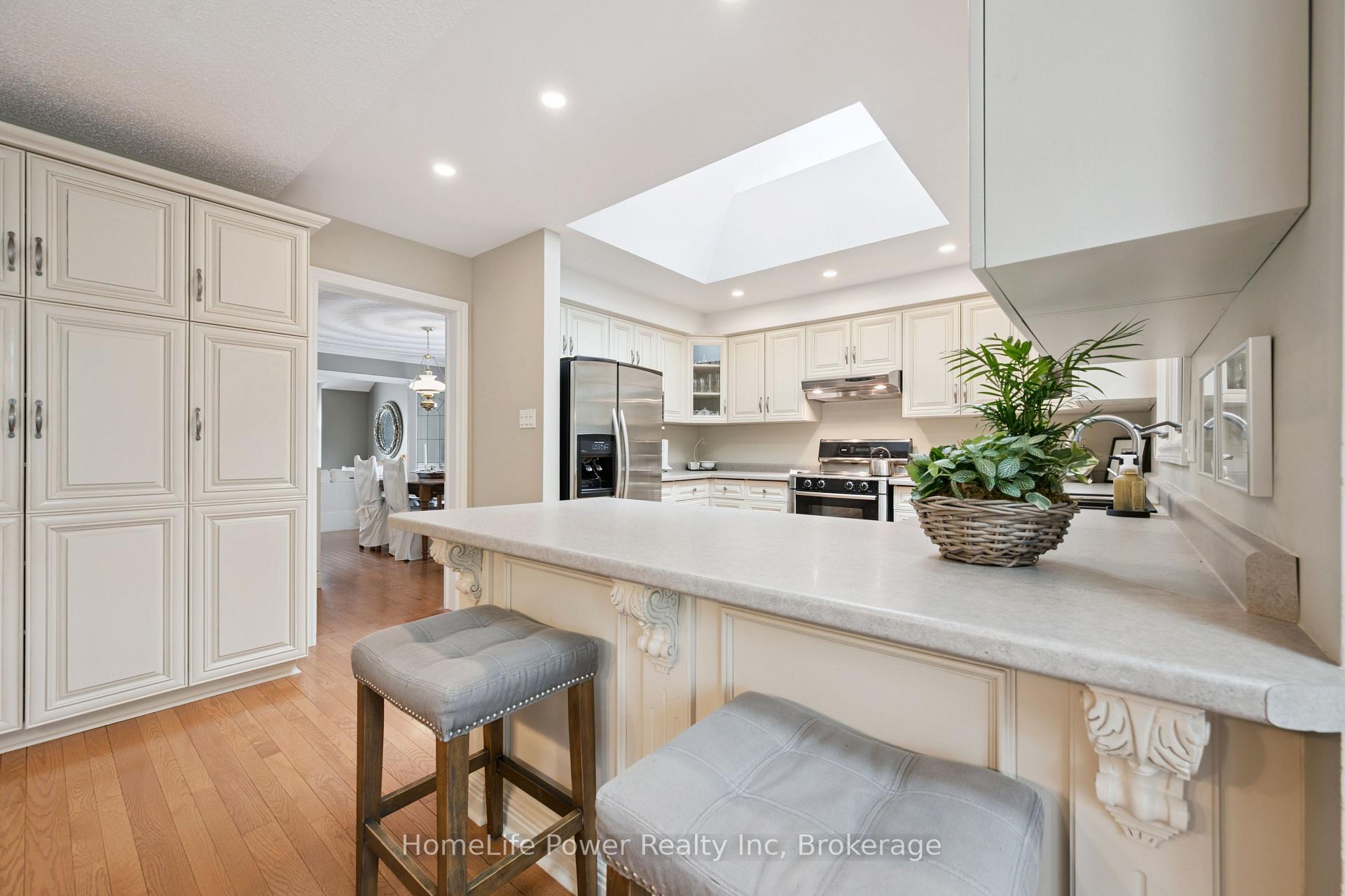 Photo 17 of 8 Robin Road, Guelph, Kortright East — HOMEH