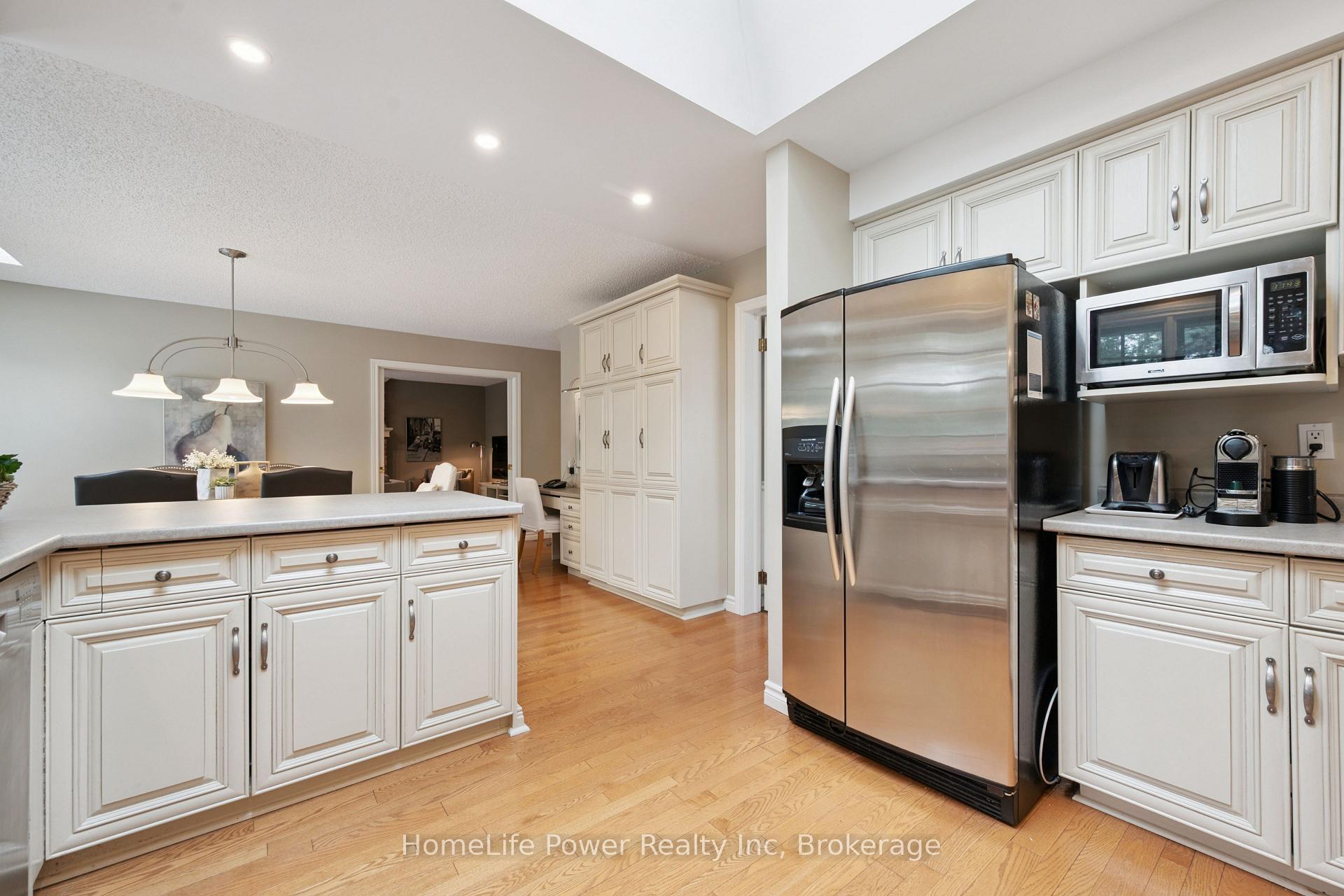 Photo 20 of 8 Robin Road, Guelph, Kortright East — HOMEH
