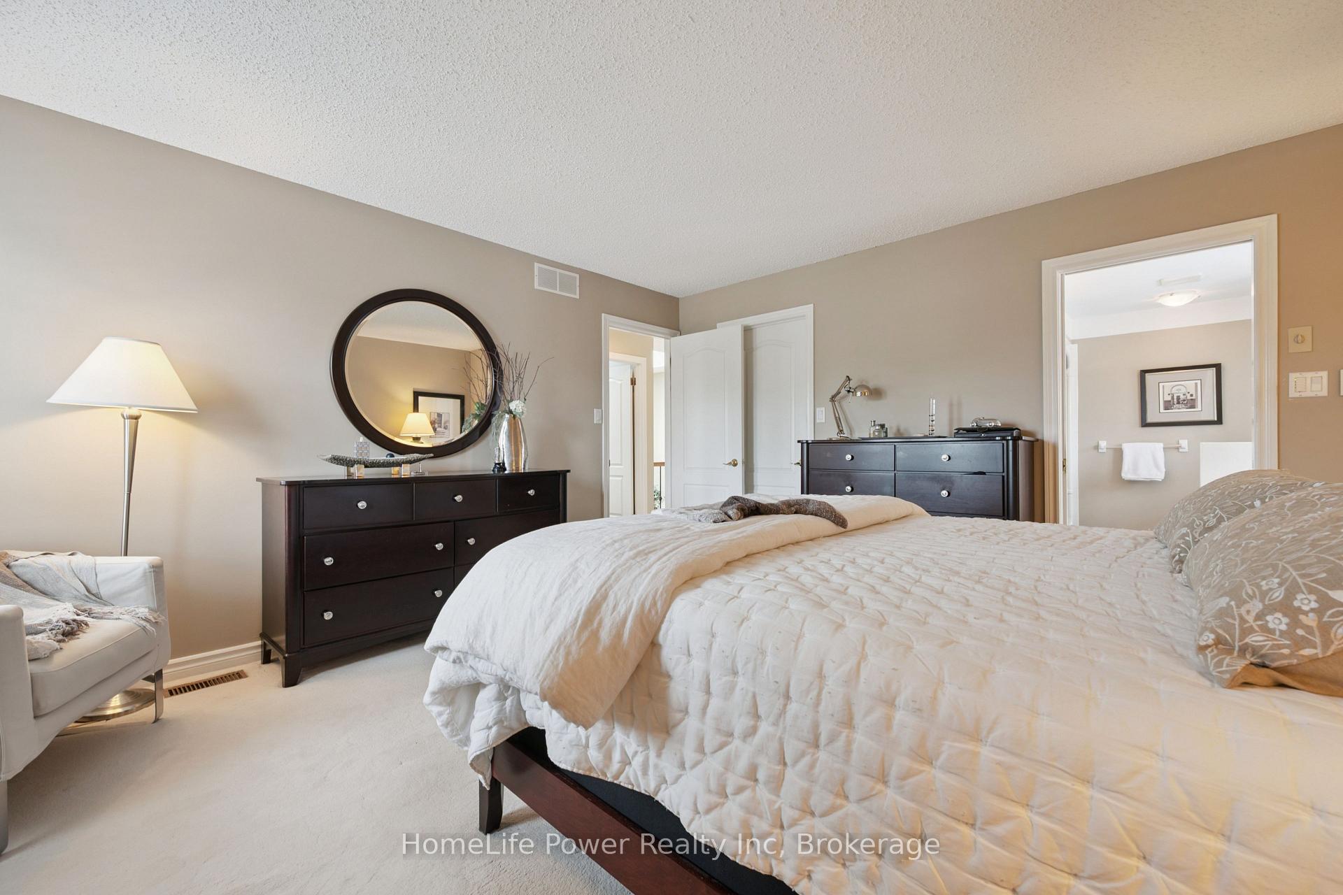 Photo 30 of 8 Robin Road, Guelph, Kortright East — HOMEH