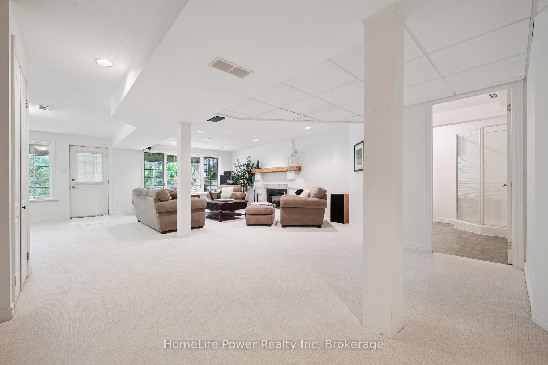 Photo 37 of 8 Robin Road, Guelph, Kortright East — HOMEH