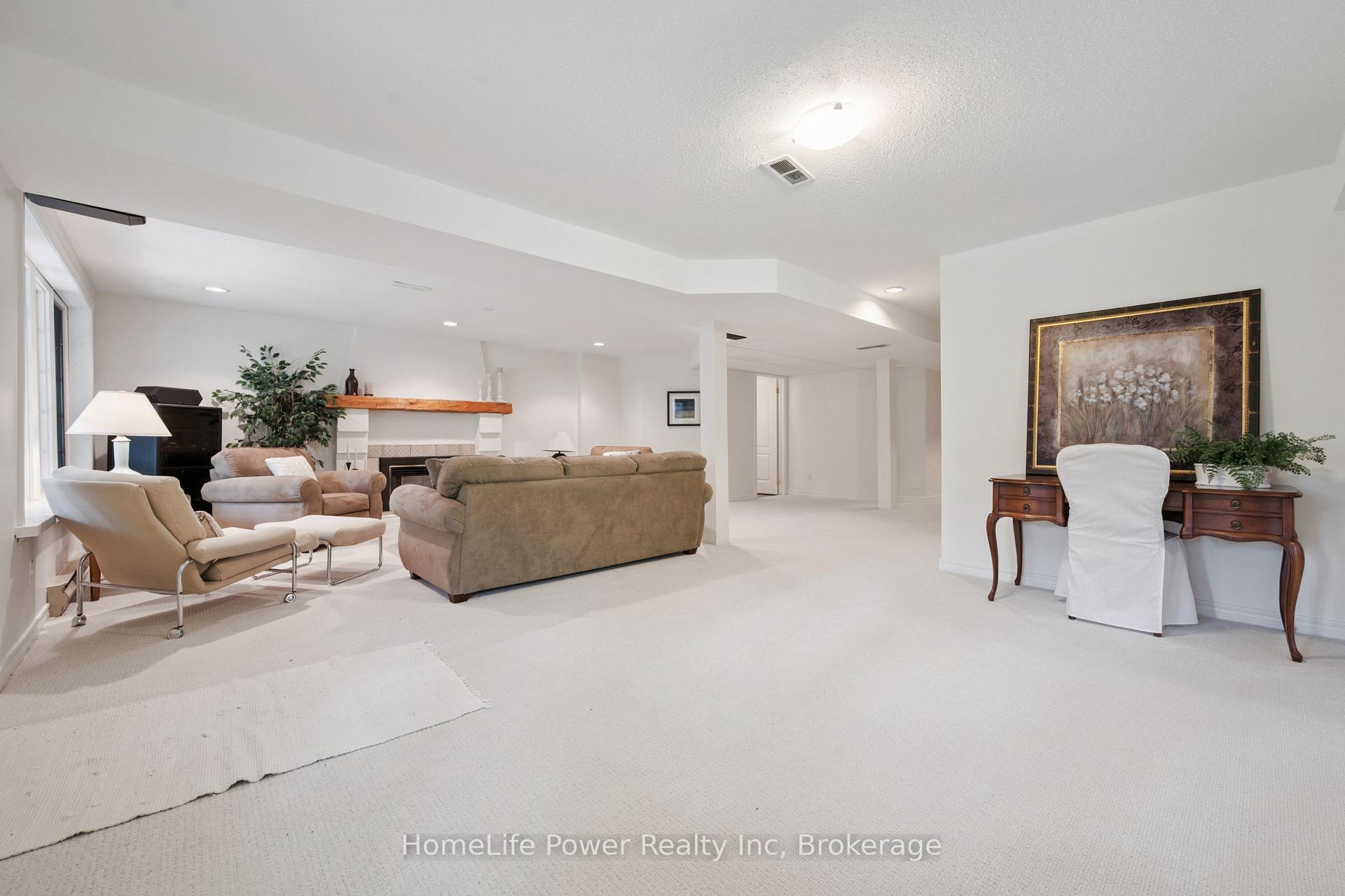 Photo 41 of 8 Robin Road, Guelph, Kortright East — HOMEH