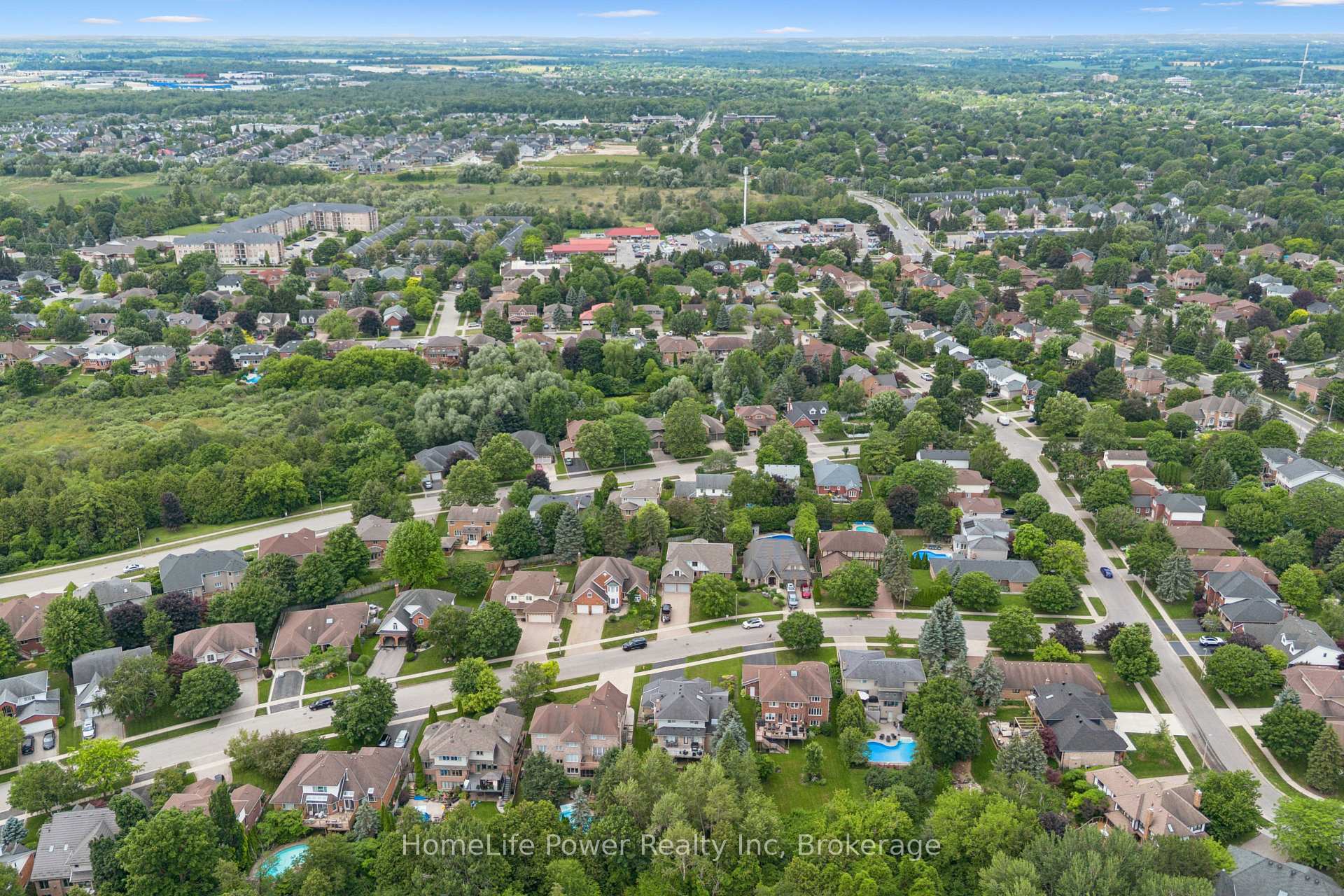 Photo 48 of 8 Robin Road, Guelph, Kortright East — HOMEH