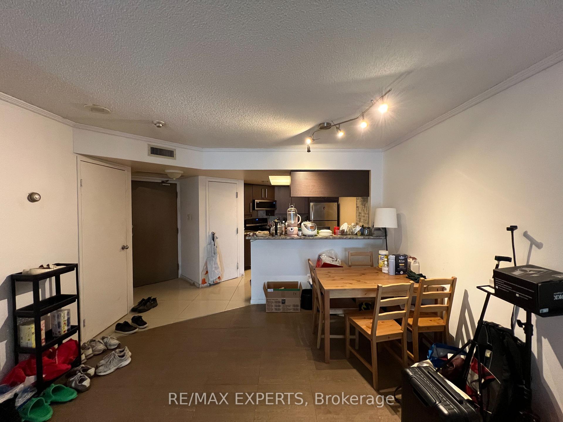 Photo 8 of Unit 2218, 1001 Bay Street, Toronto, Bay Street Corridor — HOMEH