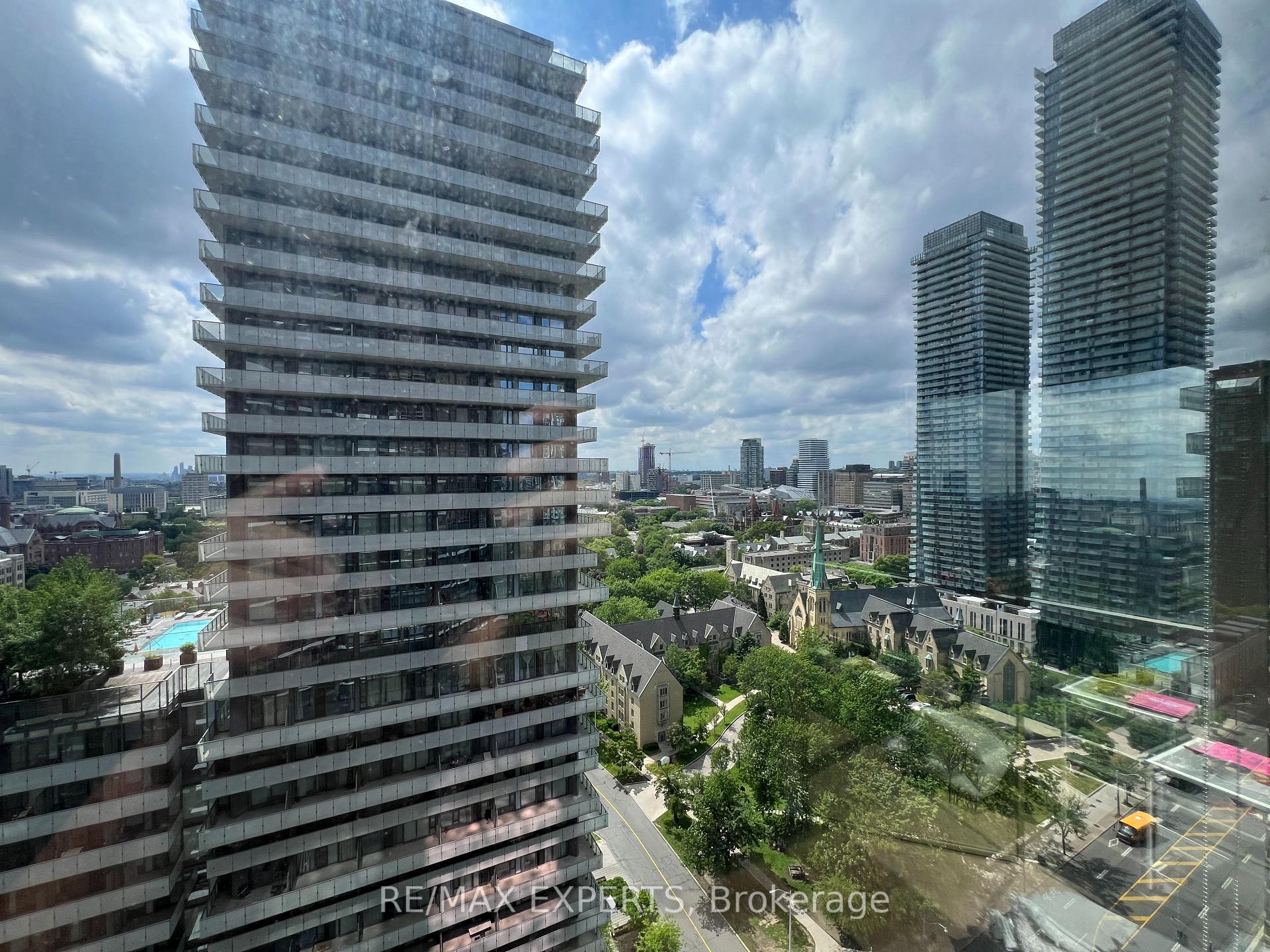 Photo 12 of Unit 2218, 1001 Bay Street, Toronto, Bay Street Corridor — HOMEH