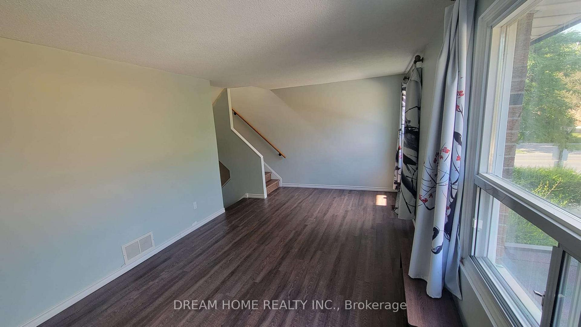 Photo 6 of 2 Renata Royal Way, North York, Hillcrest Village — HOMEH