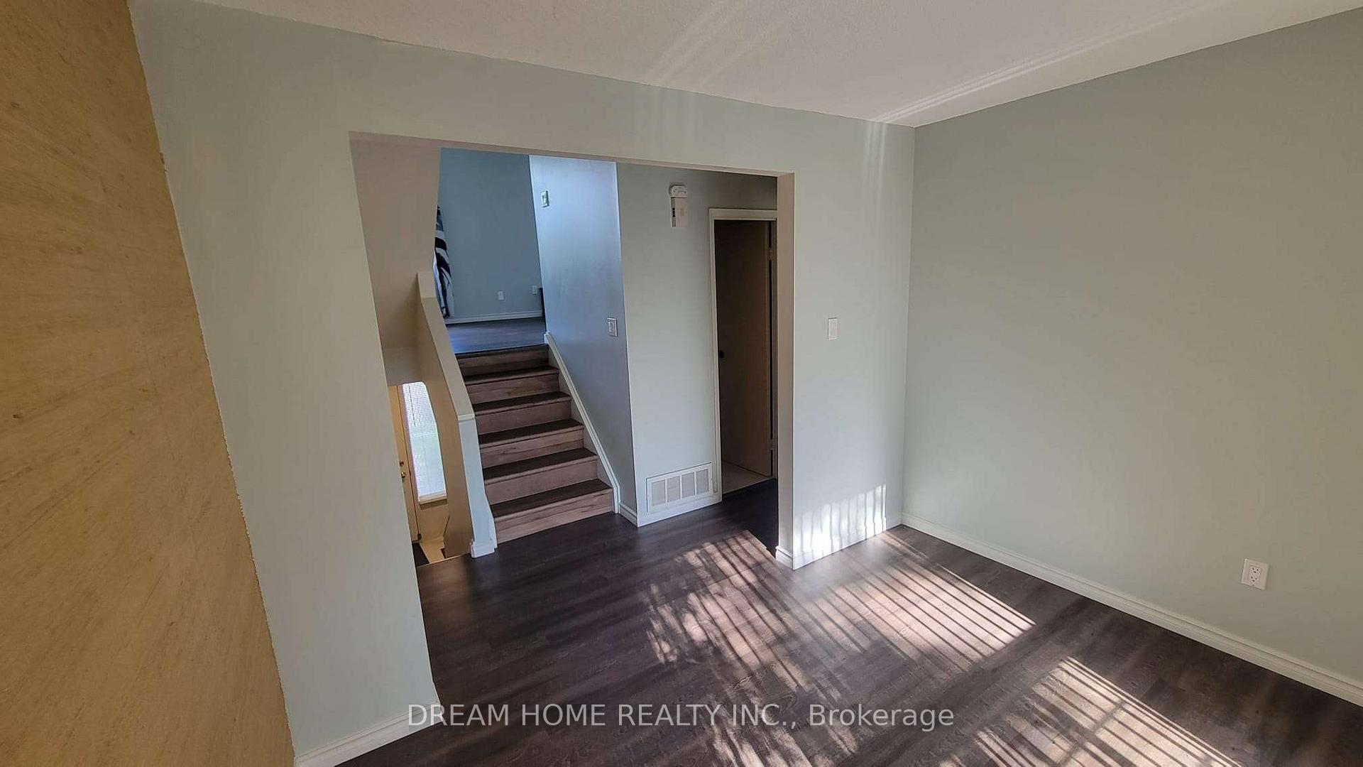 Photo 15 of 2 Renata Royal Way, North York, Hillcrest Village — HOMEH