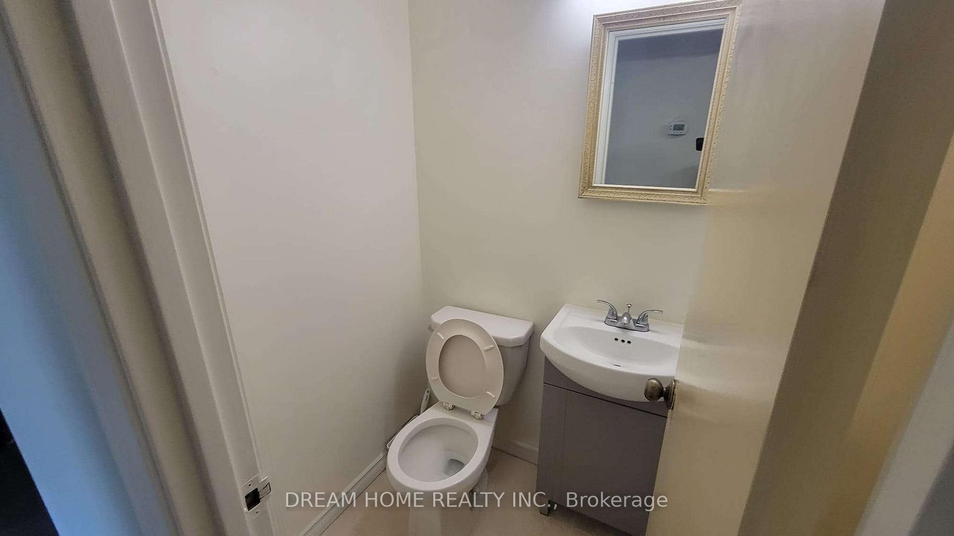 Photo 20 of 2 Renata Royal Way, North York, Hillcrest Village — HOMEH